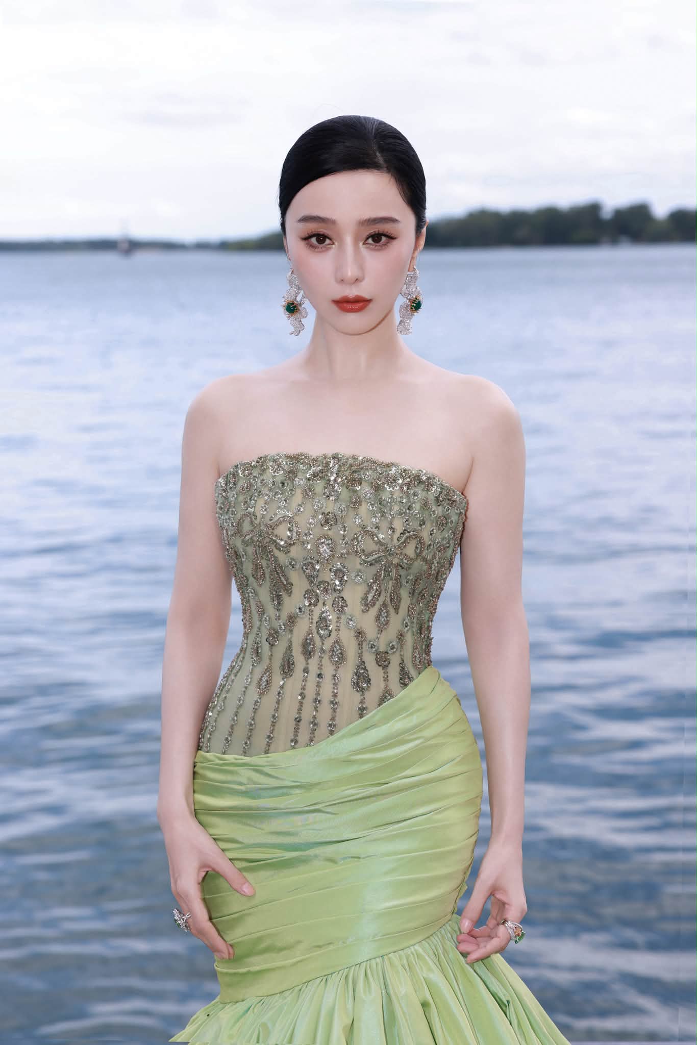 Fan Bingbing 范冰冰 (@bingbingfan0916) • Facebook