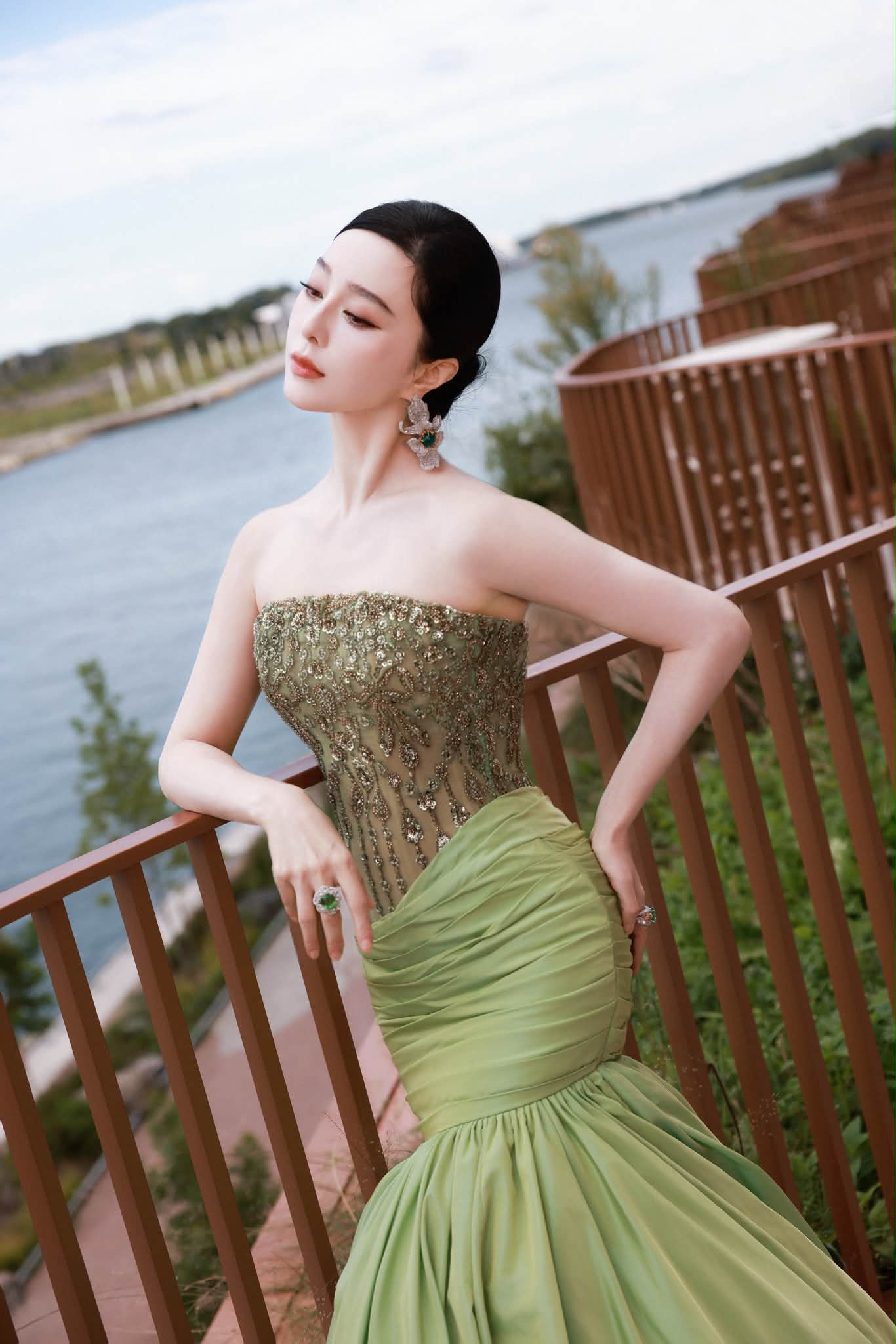 Fan Bingbing 范冰冰 (@bingbingfan0916) • Facebook