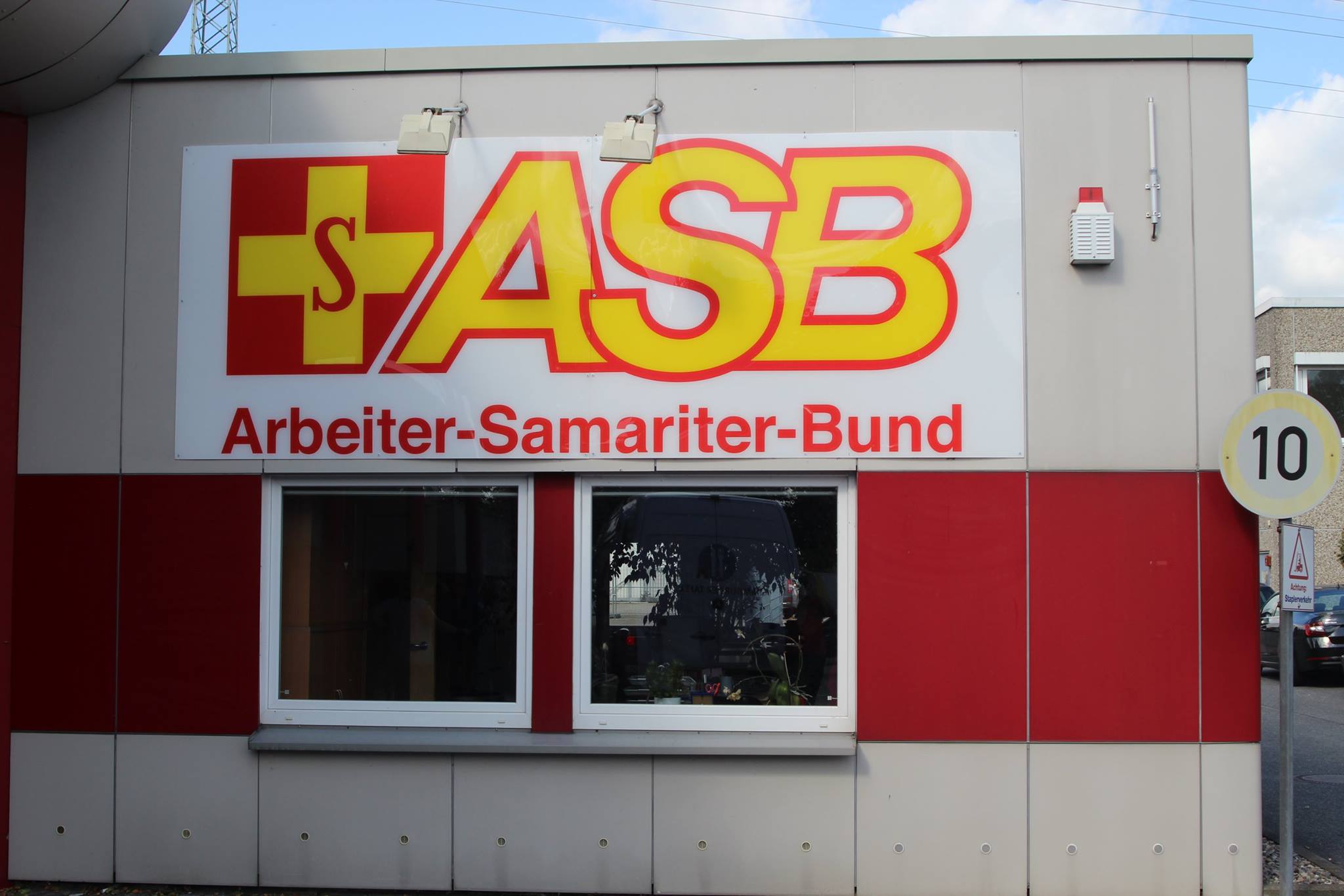 Es Ist So Weit Die Lebensmittelausgabe Hamburger Tafel E V