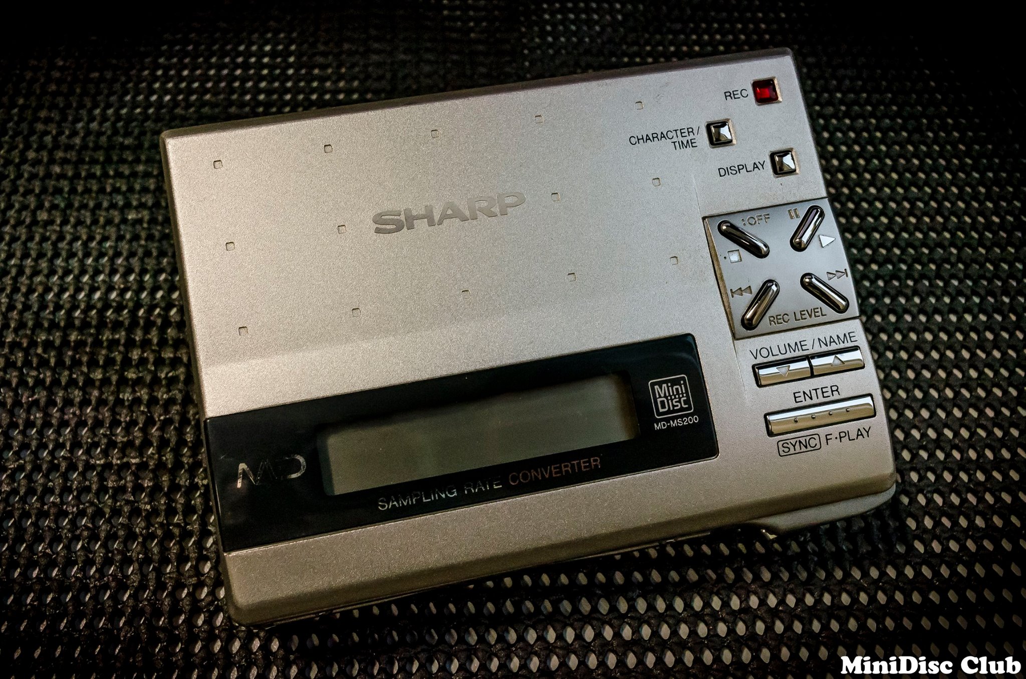 MiniDisc - [SHARP 系列] MD-MS200 SHARP於1997年推出錄放型號MD-MS200。繼MS100取得成功後 ...