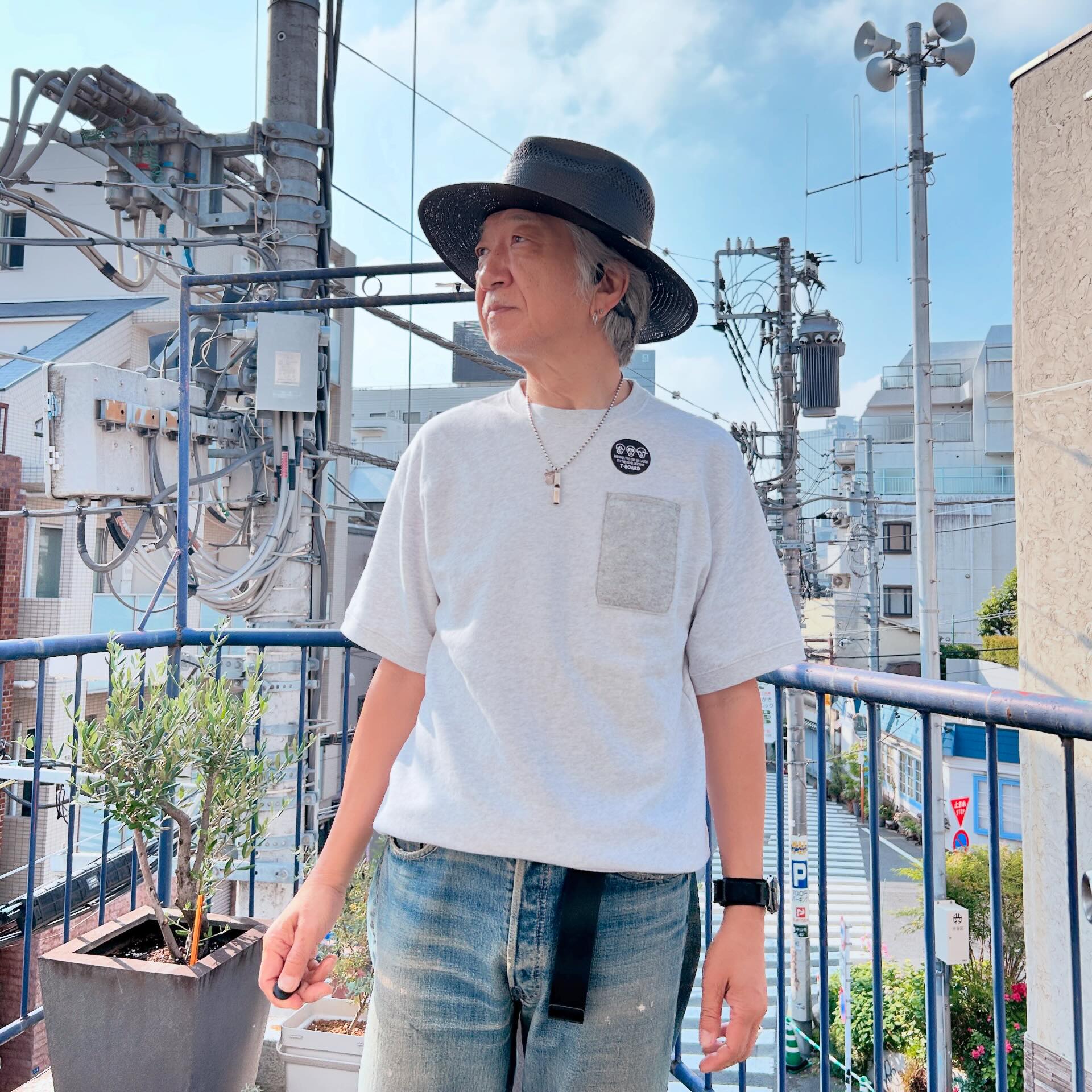 オリジナルスウェットシャツ モデルをBerBerJin 藤原裕 にお願いしま