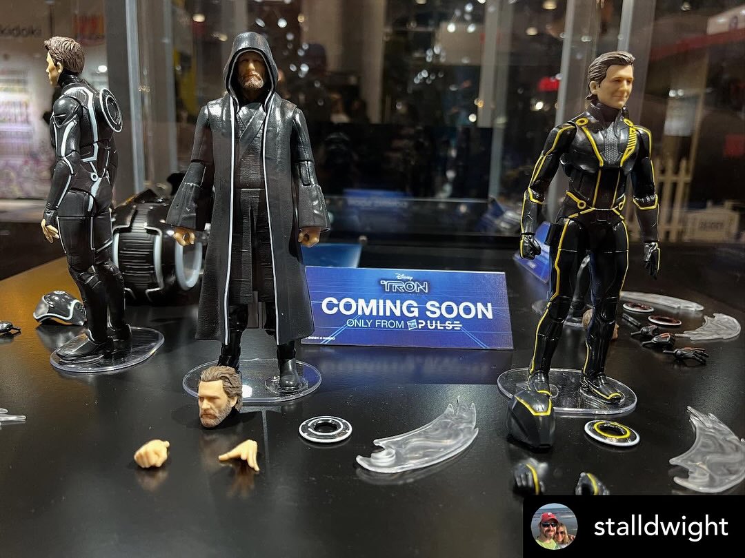 Action Figure Insider added a new... - Action Figure Insider