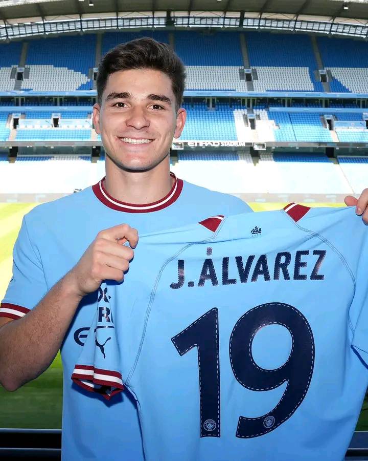 Julian Alvarez will arrive in Manchester this weekend ahead of the
