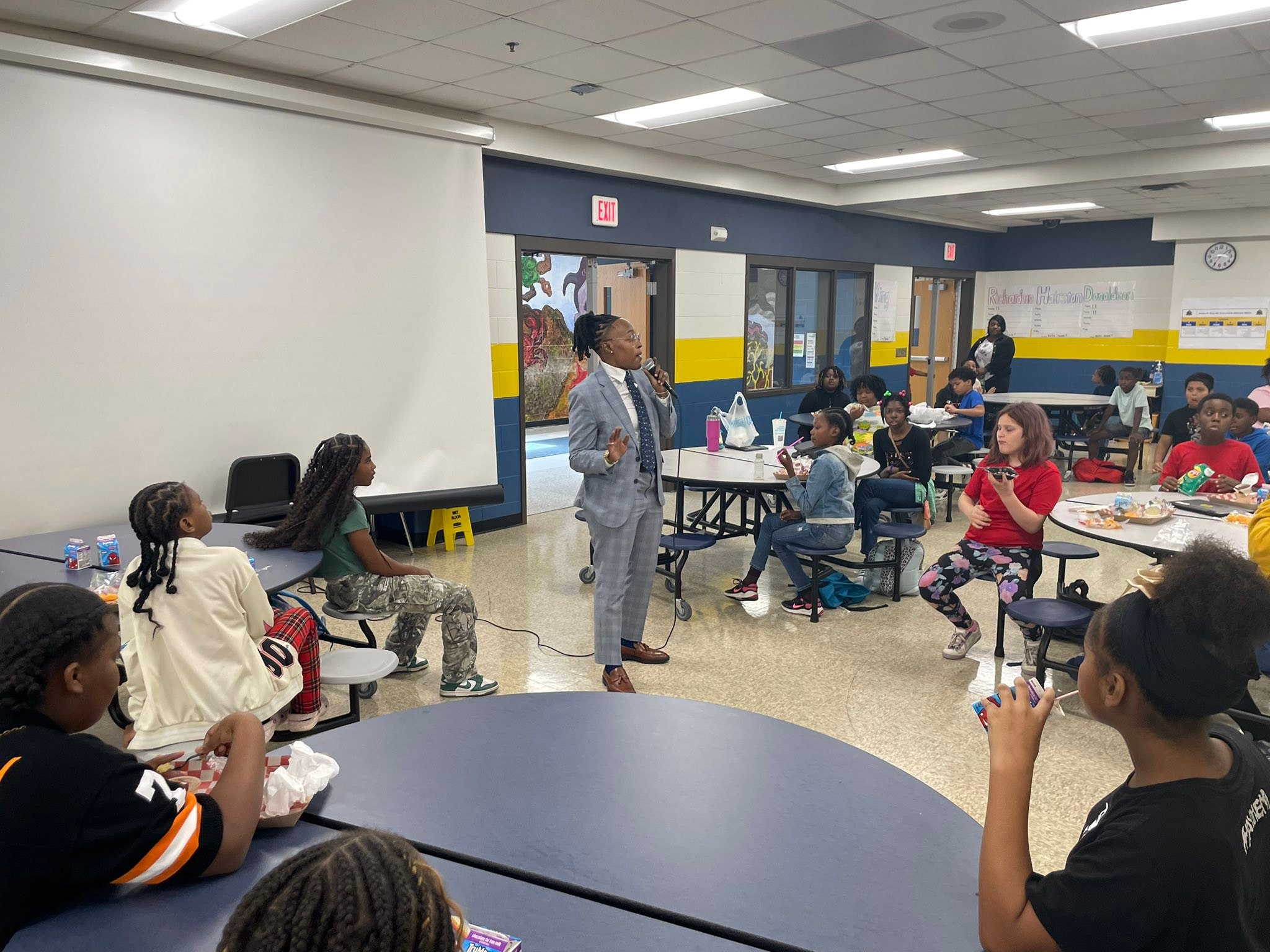 IPS James Whitcomb... - IPS James Whitcomb Riley School 43