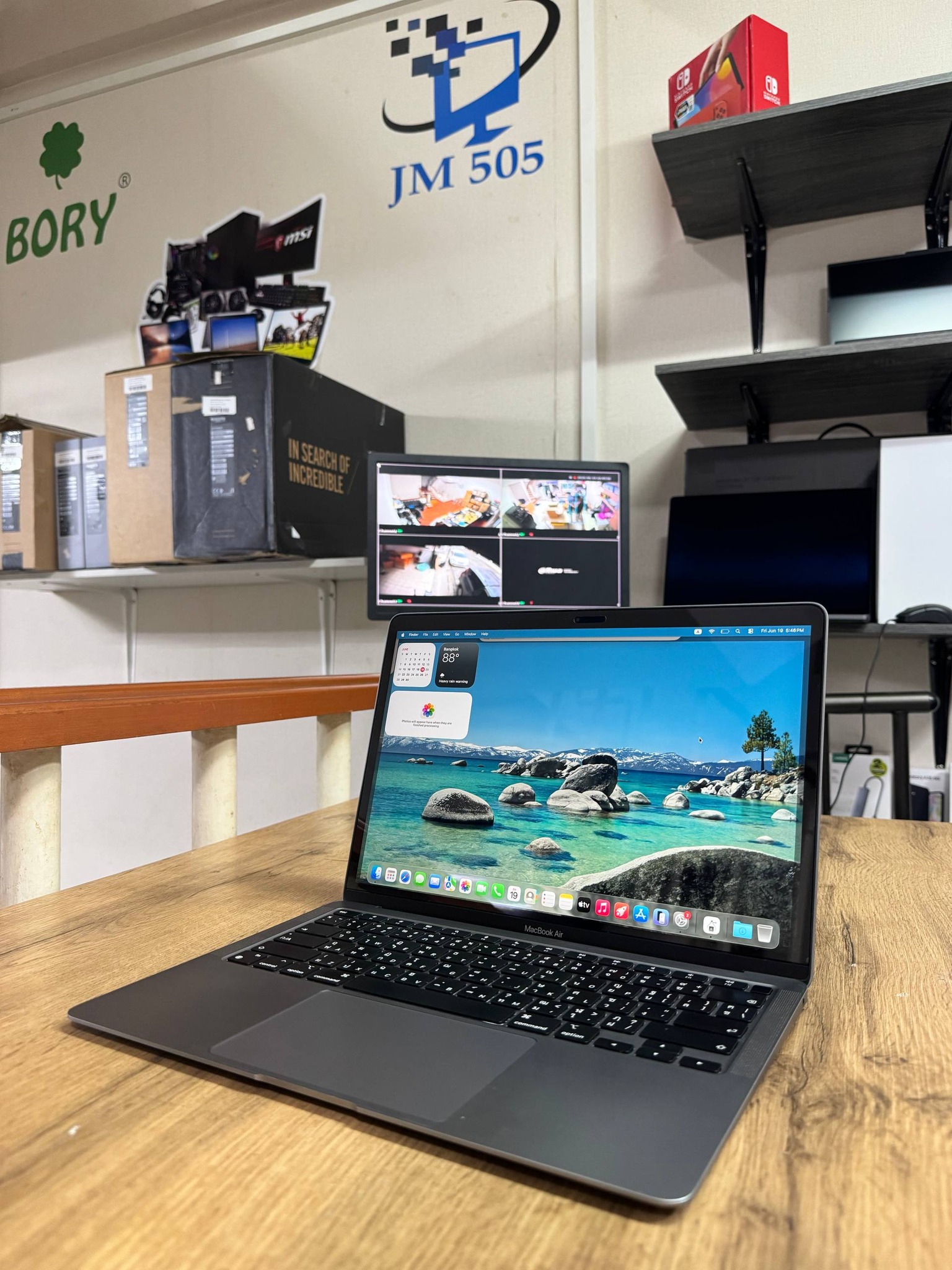 MacBook Pro 13 2020 Touch Bar i5/8/500