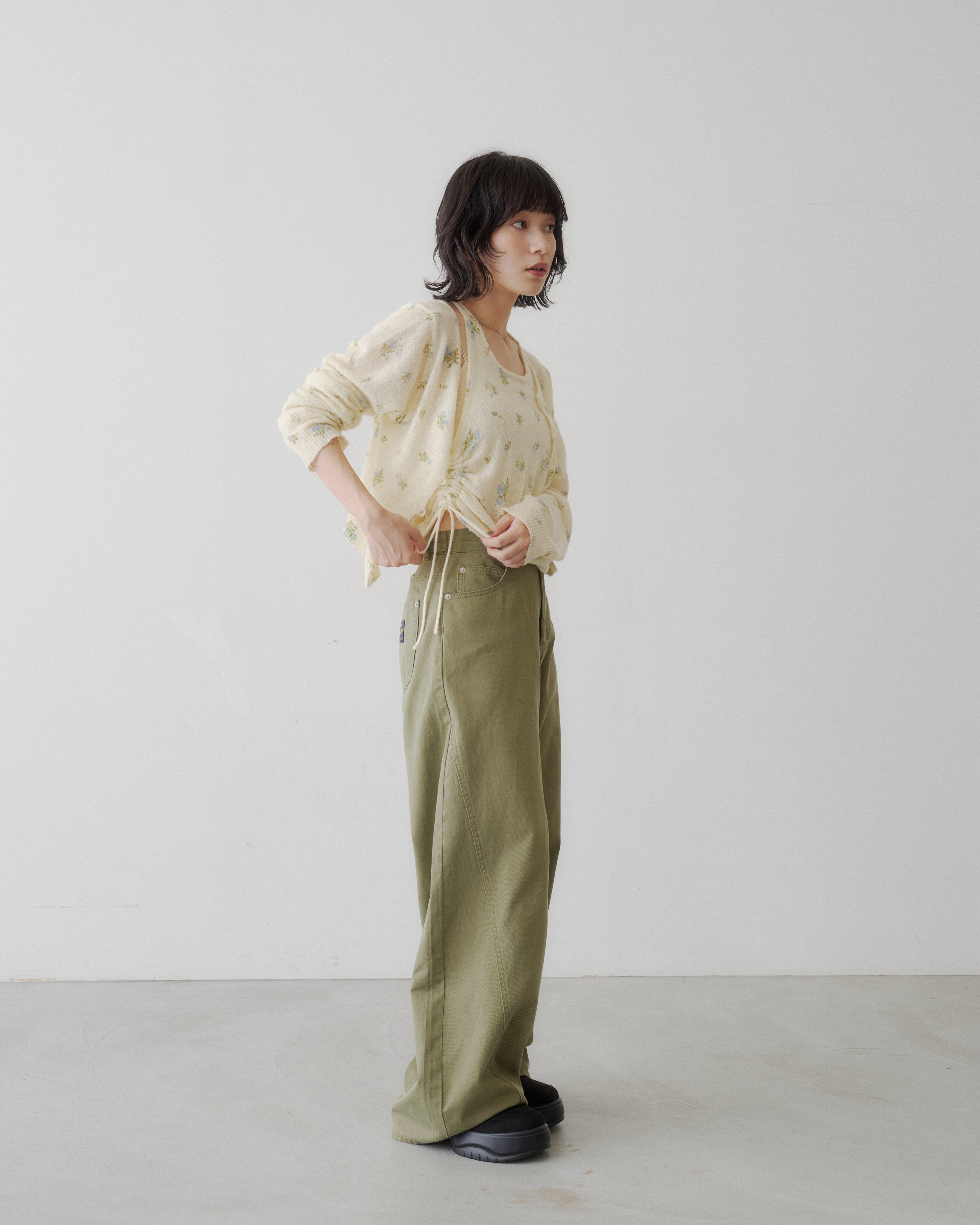 new color“brown”】 BAKUKARUツイルカーブパンツ ¥9,790 color:brown