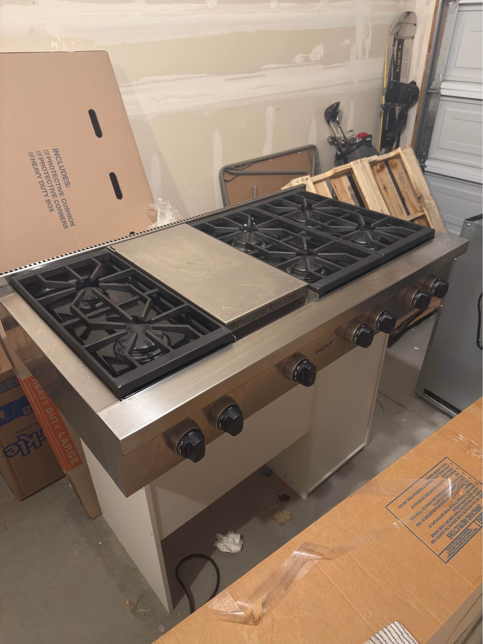 Wolf SRT486G 48” Cooktop (I Can Deliver Depending on Distance) - Ranges ...