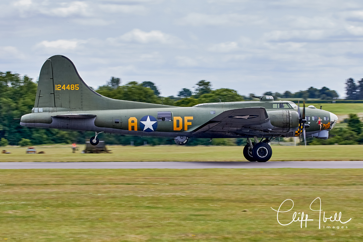 The last flying Boeing B17 in Europe, Boeing B17G Flying Fortress 