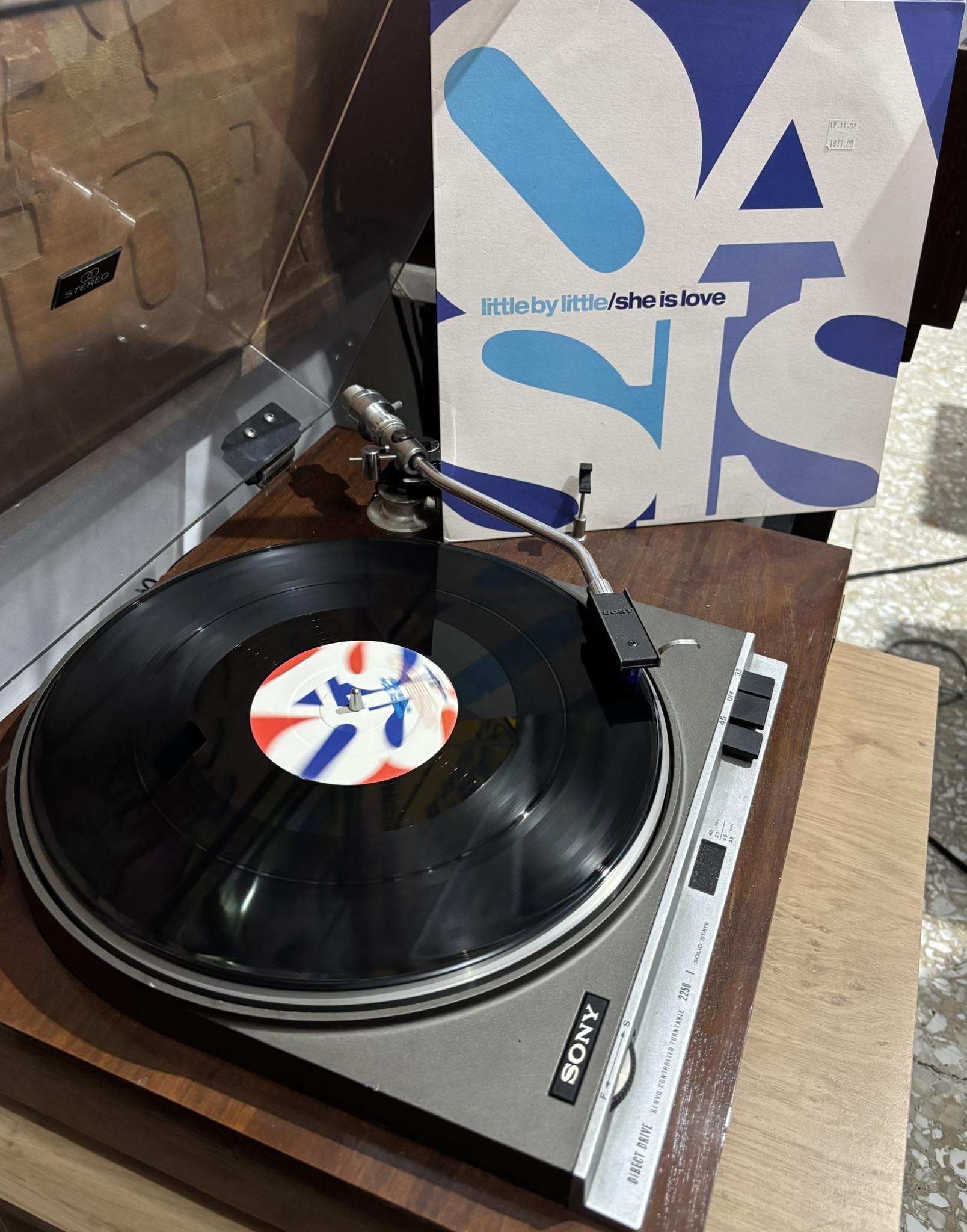 Oasis little by little/she is love 12-inch single