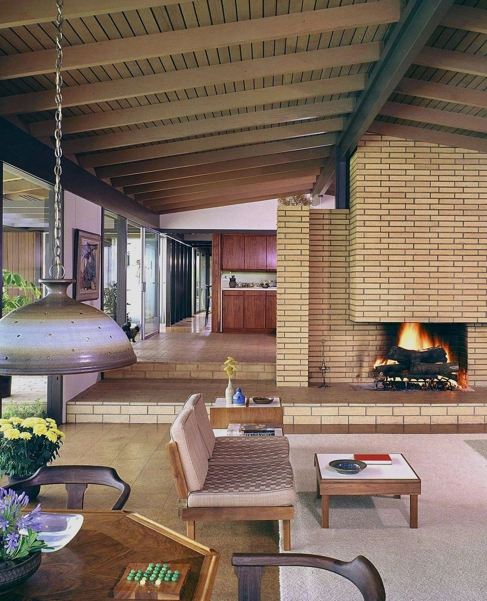 ヒルマン60s〜USA製vintage Searsラムスキンスエード パネ Mid-Century - Built in 1963, the Saltman House in Pasadena