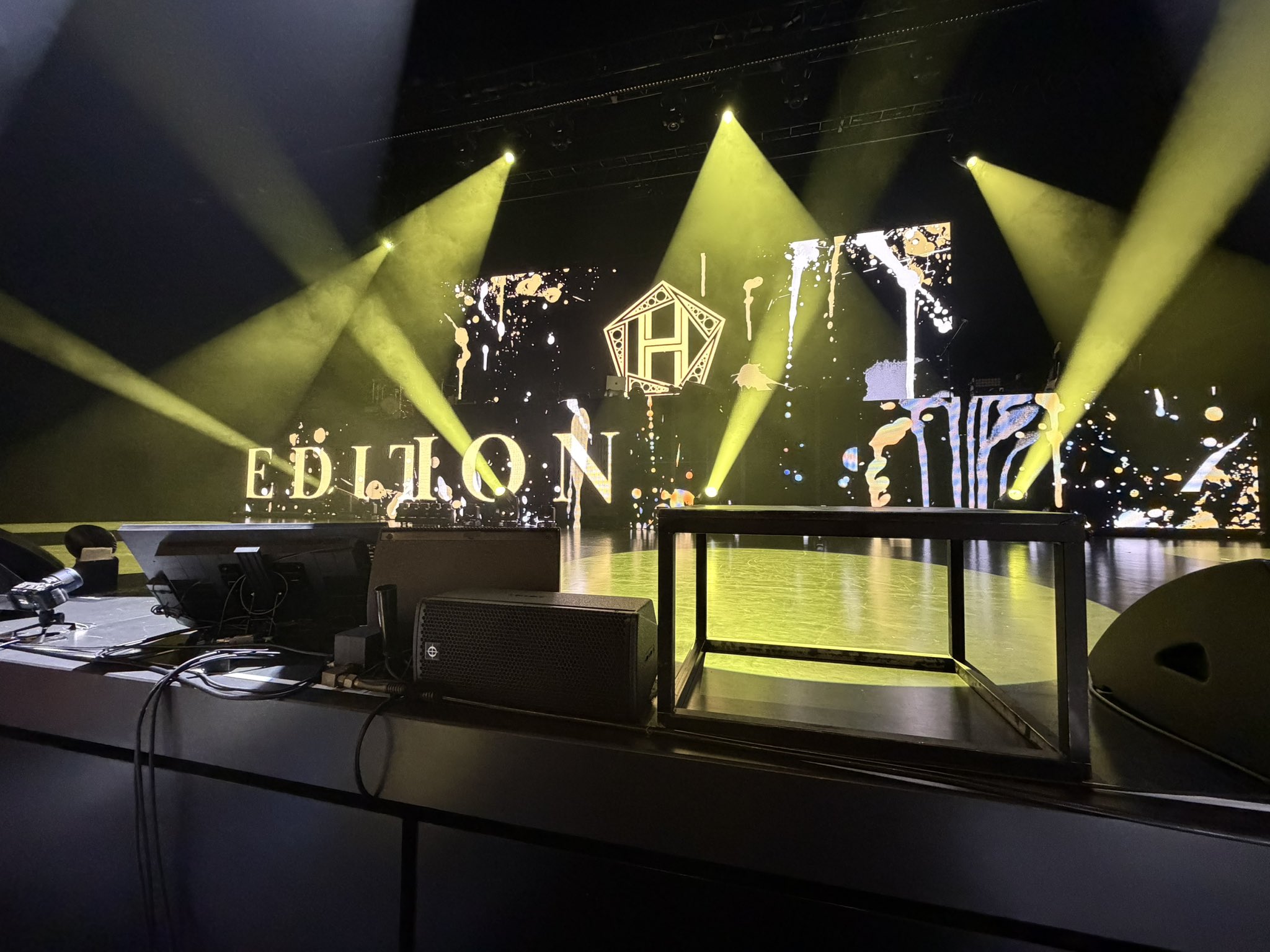 Jang Keun Suk's intimate fan encounter in Europe