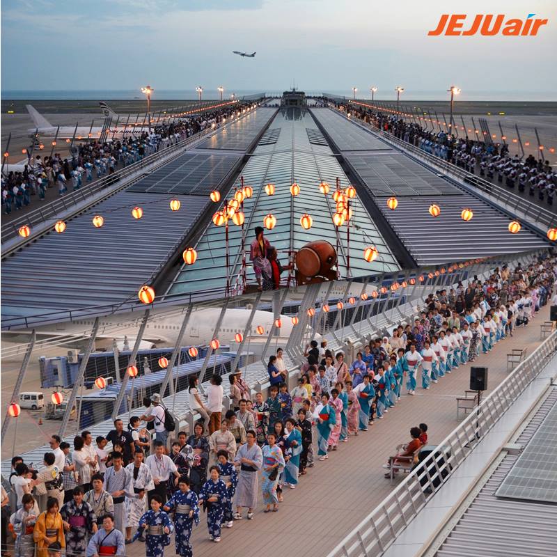 中部国際空港セントレアの「盆踊り祭り」にチェジュ航空のブースが登場