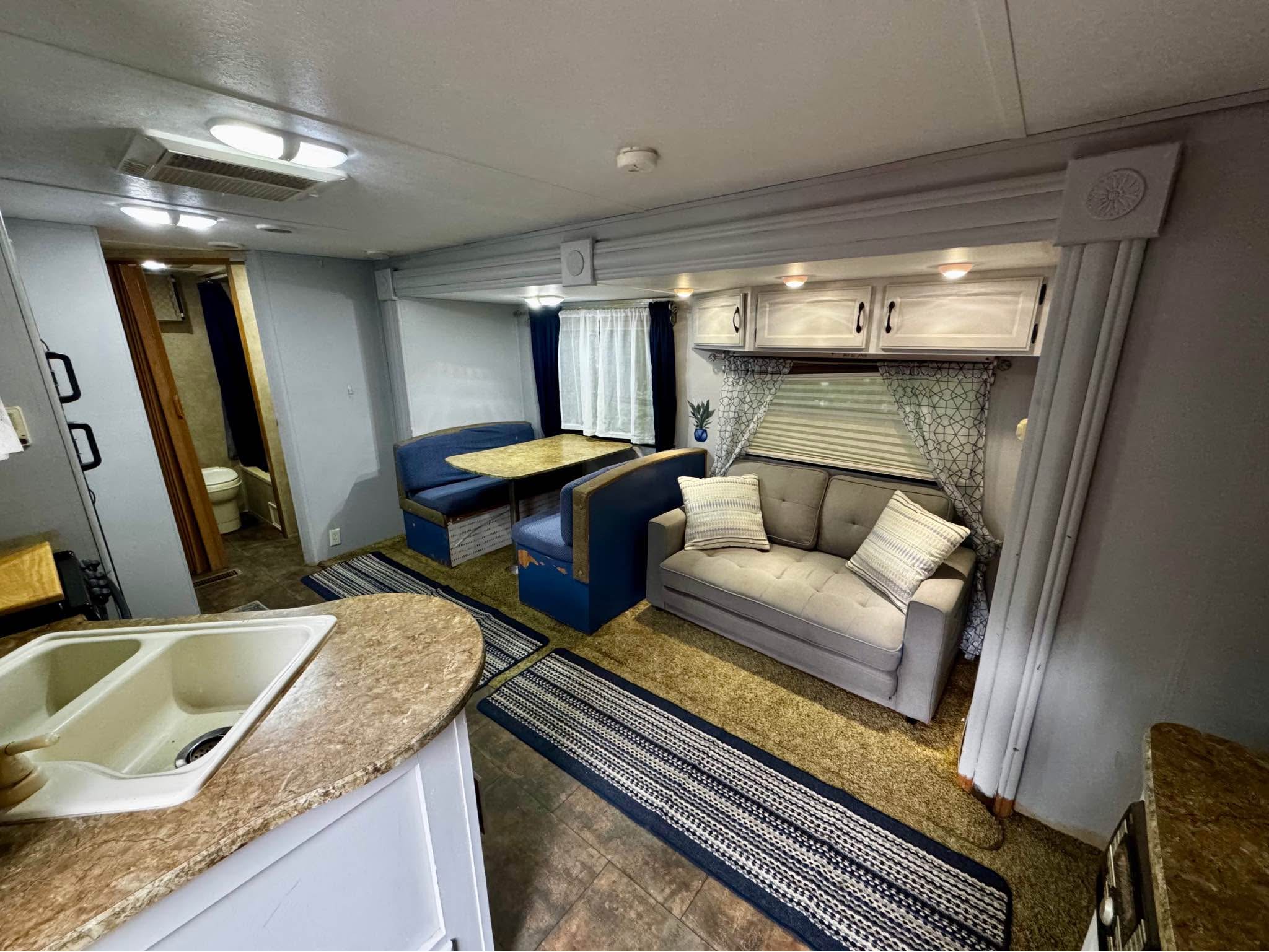 2011 Keystone Rv SPRINTER SELECT 26BH - RVs & Campers - Hooksett, New ...