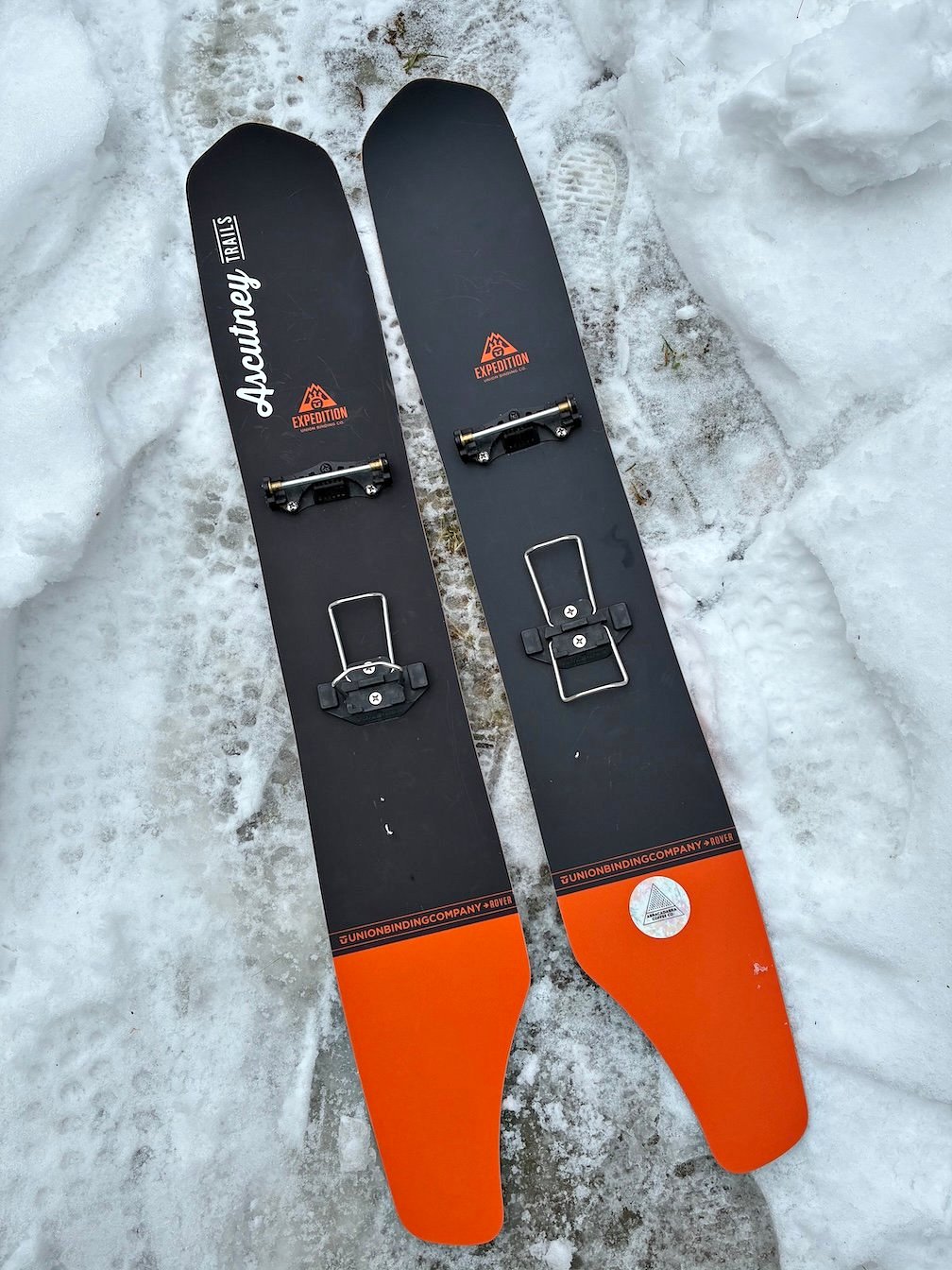 Union Rover Approach skis for backcountry snowboarding, uphill ...