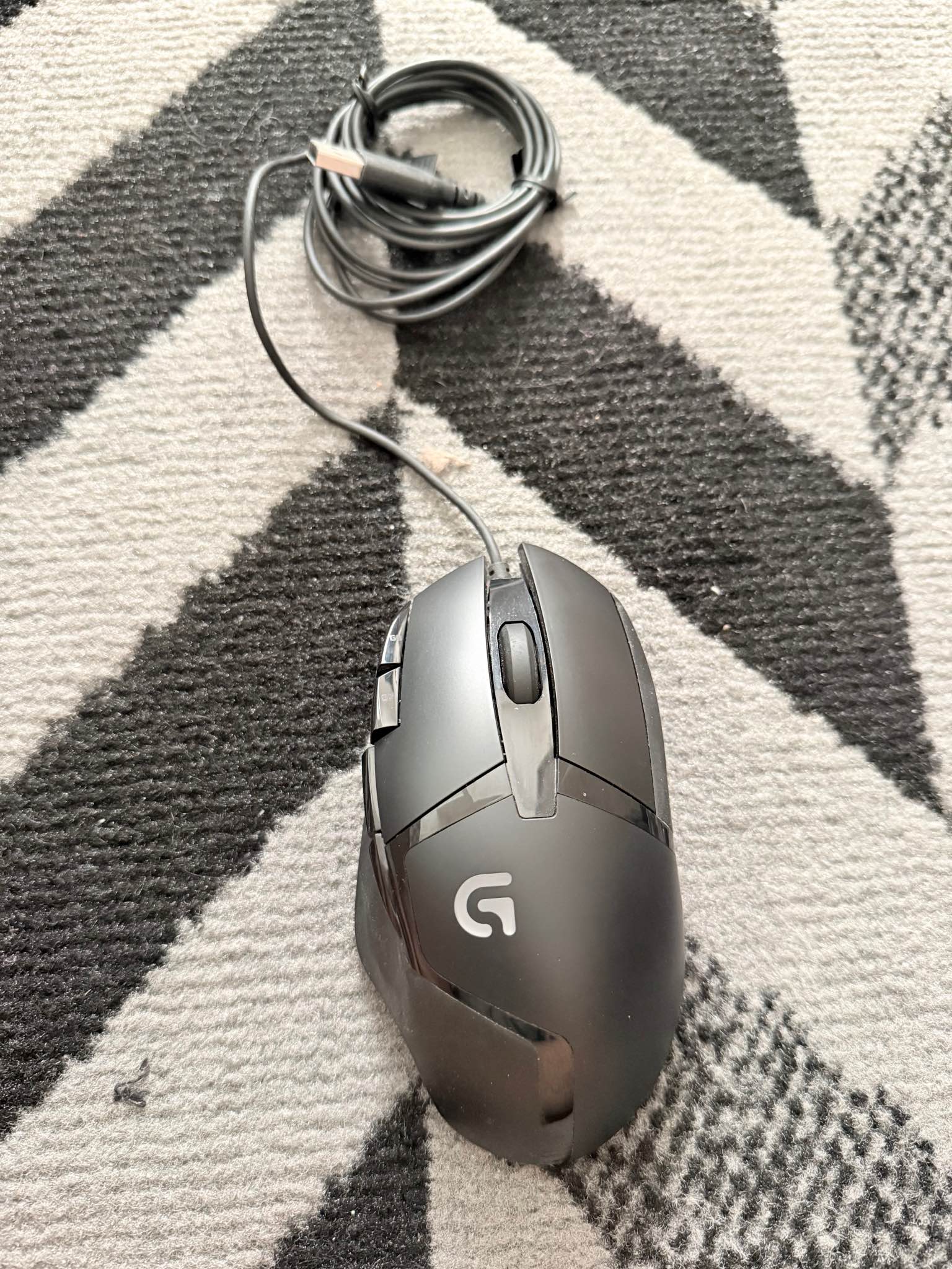 MOUSE GAMING LOGITECH 402 HYPERFURRY - Keyboards & Keypads - Surakarta ...