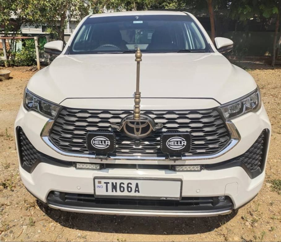 🚘 TOYOTA INNOVA HYCROSS VX HYBRID (7 STR) 📆 Model: 2024 👤 Owner