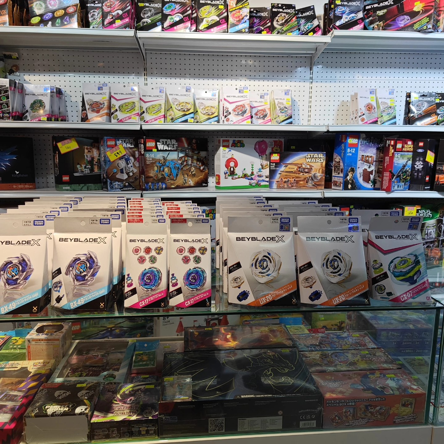 香港樂高積木直銷中心Hong Kong Legotoy Outlet Store is at 聚寶坊