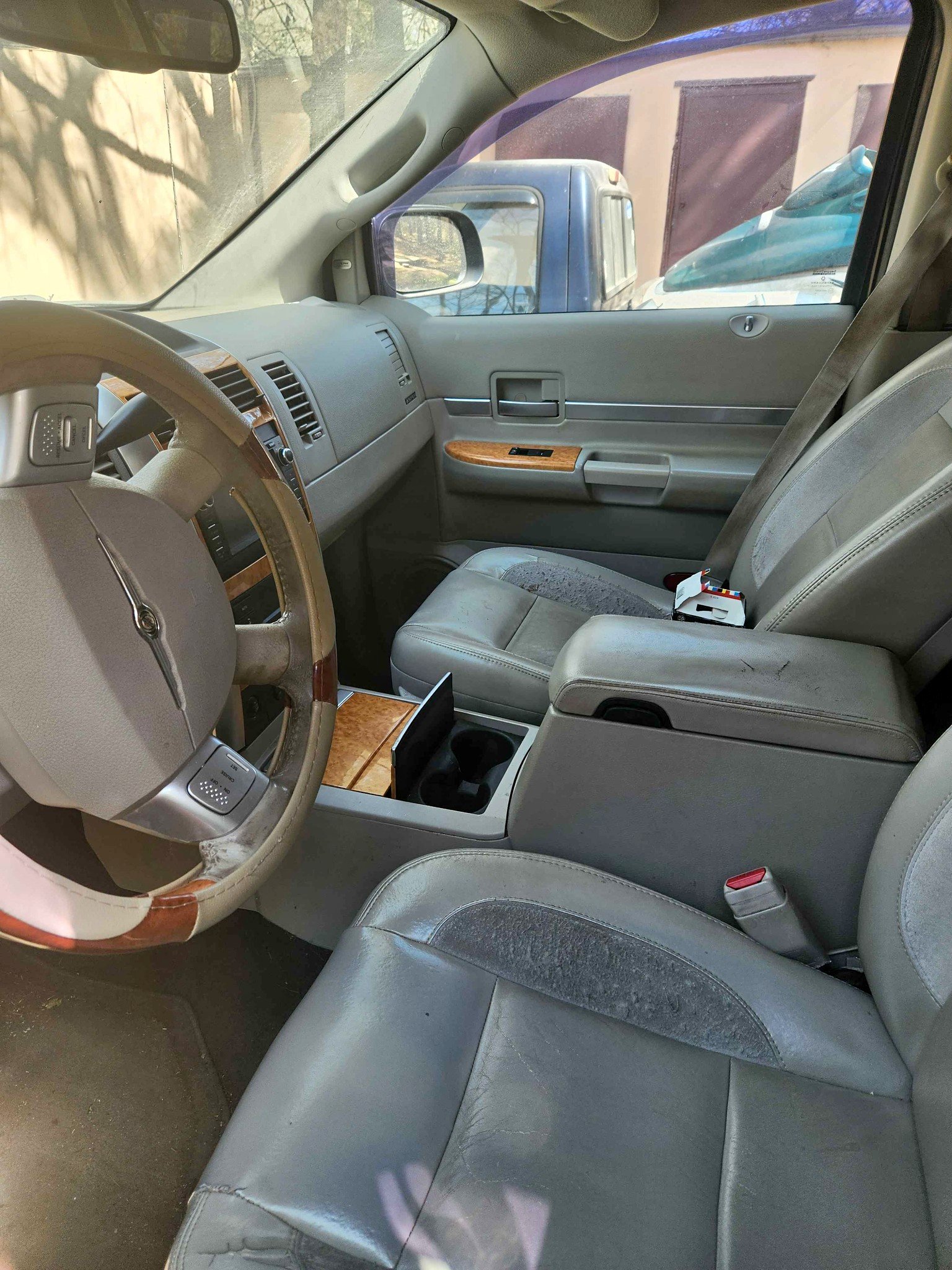 2007 Chrysler Aspen · Limited Sport Utility 4D - Car Interior Parts ...