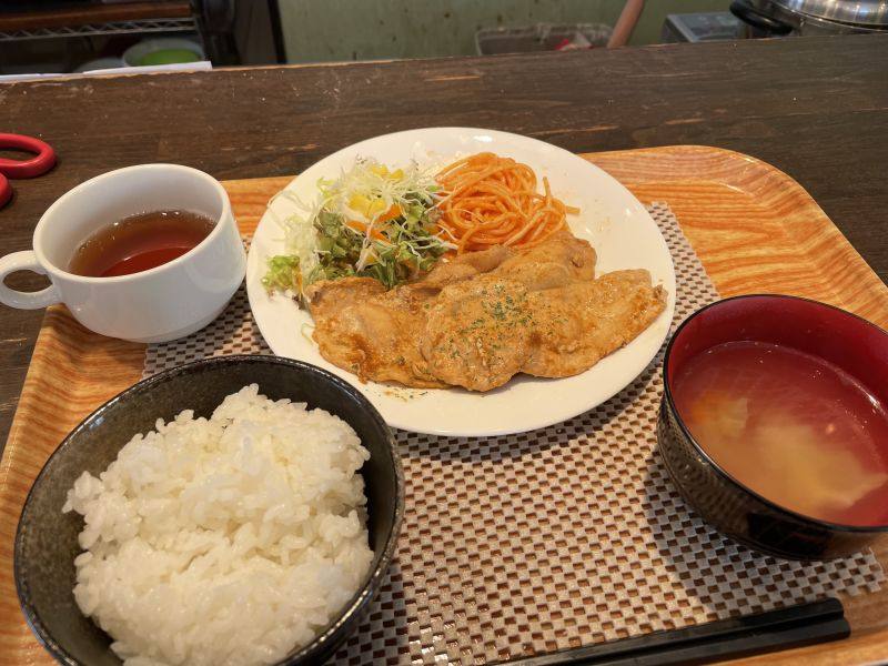 週替りランチ（8/31～9/5）のお知らせ 生姜焼き定食（飲み物付き
