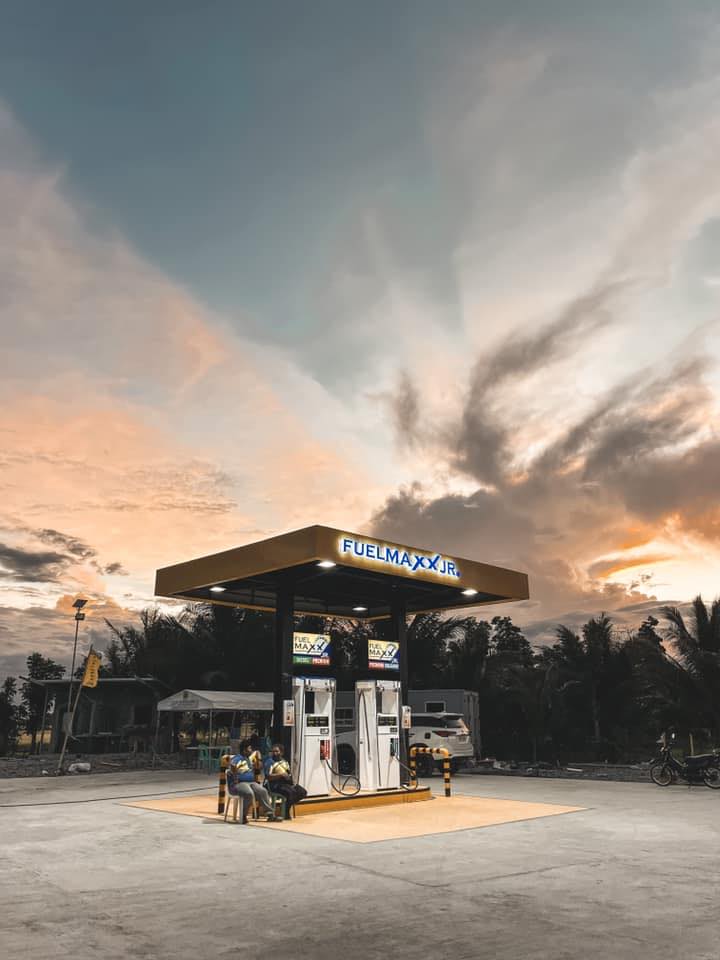 Fuelmaxx Jr. Gasoline Station | Reina Mercedes