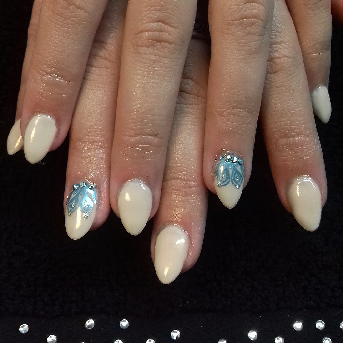 New set of acrylic nails for Cath in... - Cariad Nail Room