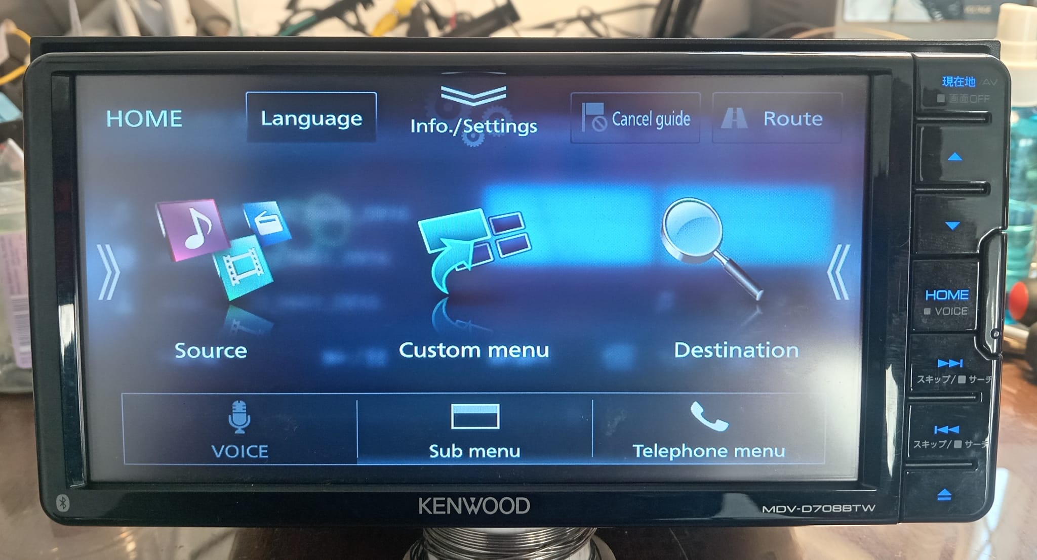 Kenwood MDV - D708 BTW DVD-VIDEO USB-VIDEO SD VIDEO 2 USB Pot Fm 