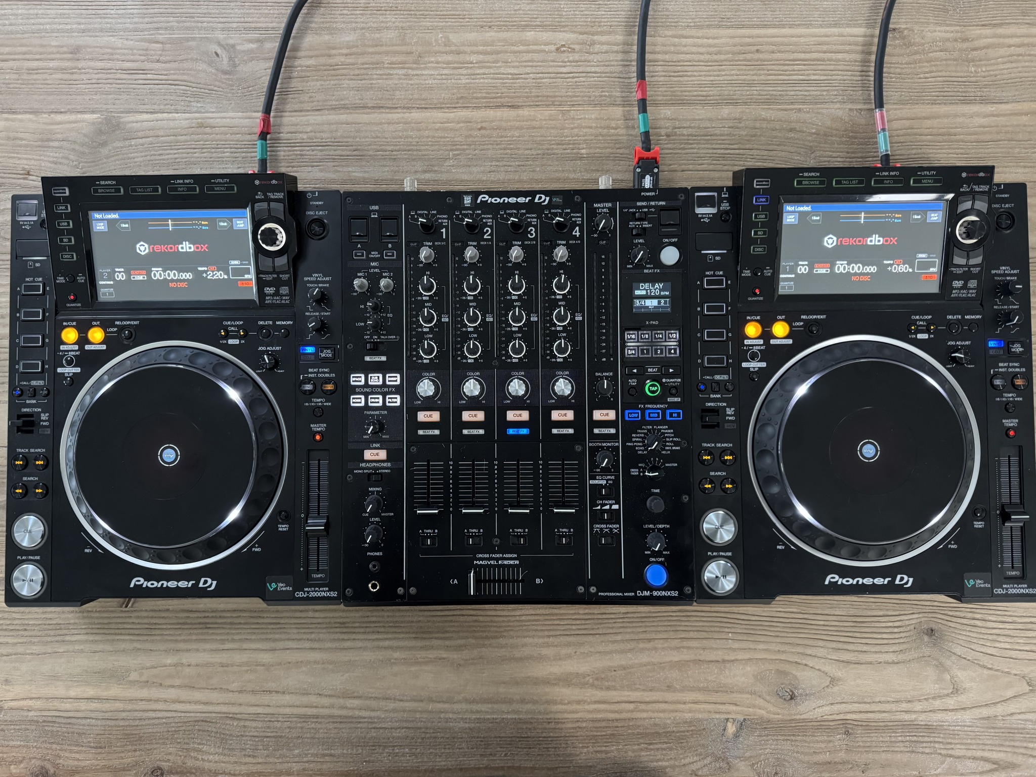 Pioneer DJ XDJ-XZ and CDJ-2000 for sale