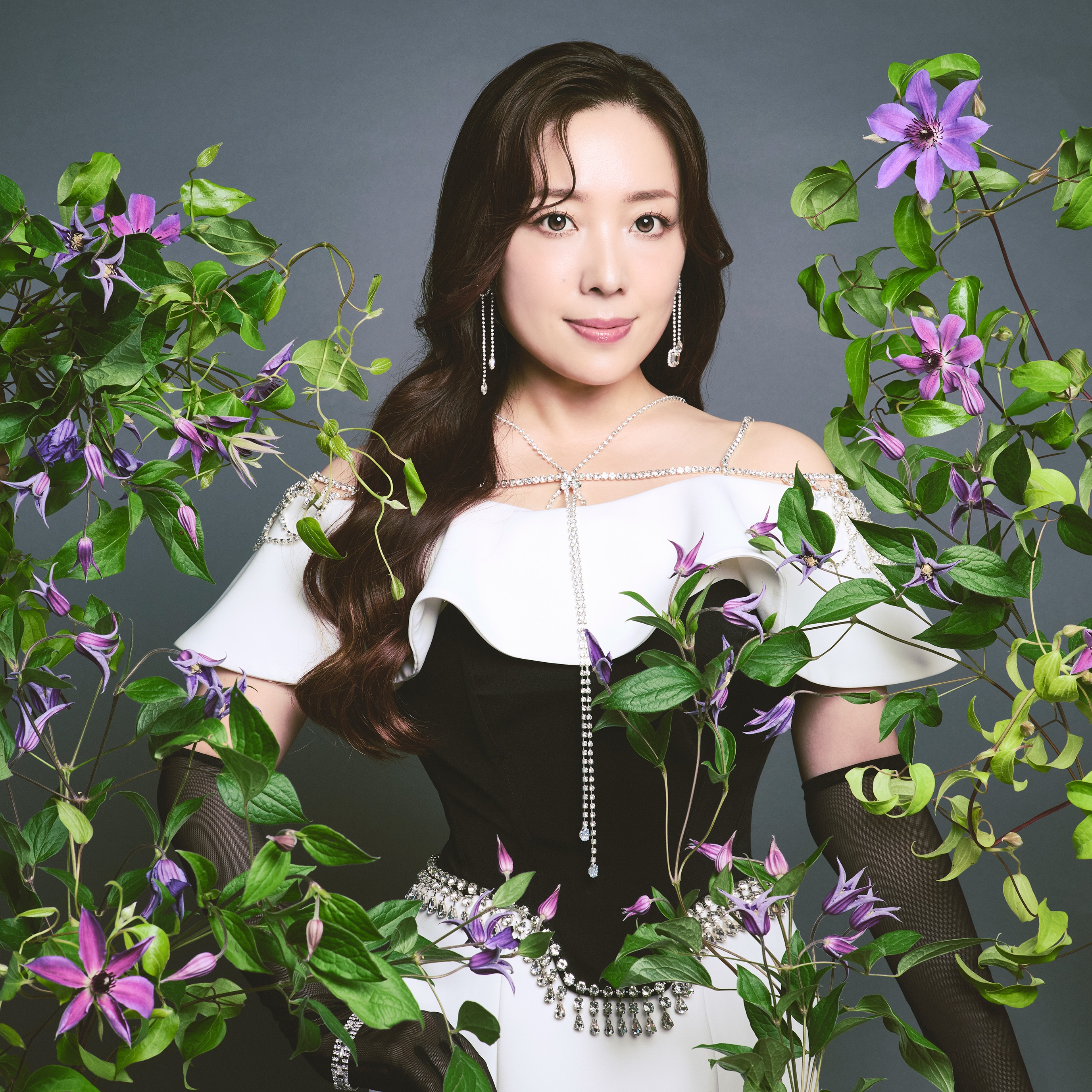 Ayaka Hirahara - Ayaka Hirahara updated their profile picture.
