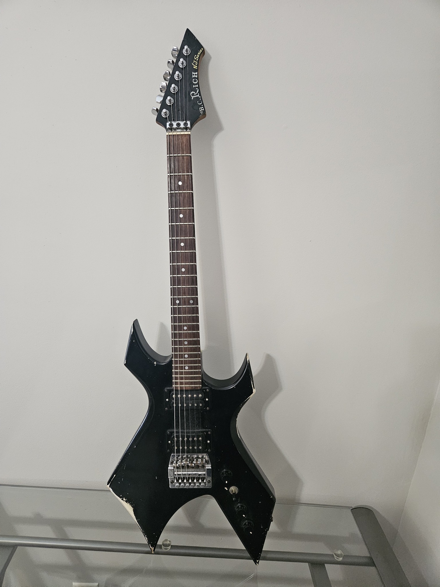 What year is a Samick Warlock guitar with serial number starting