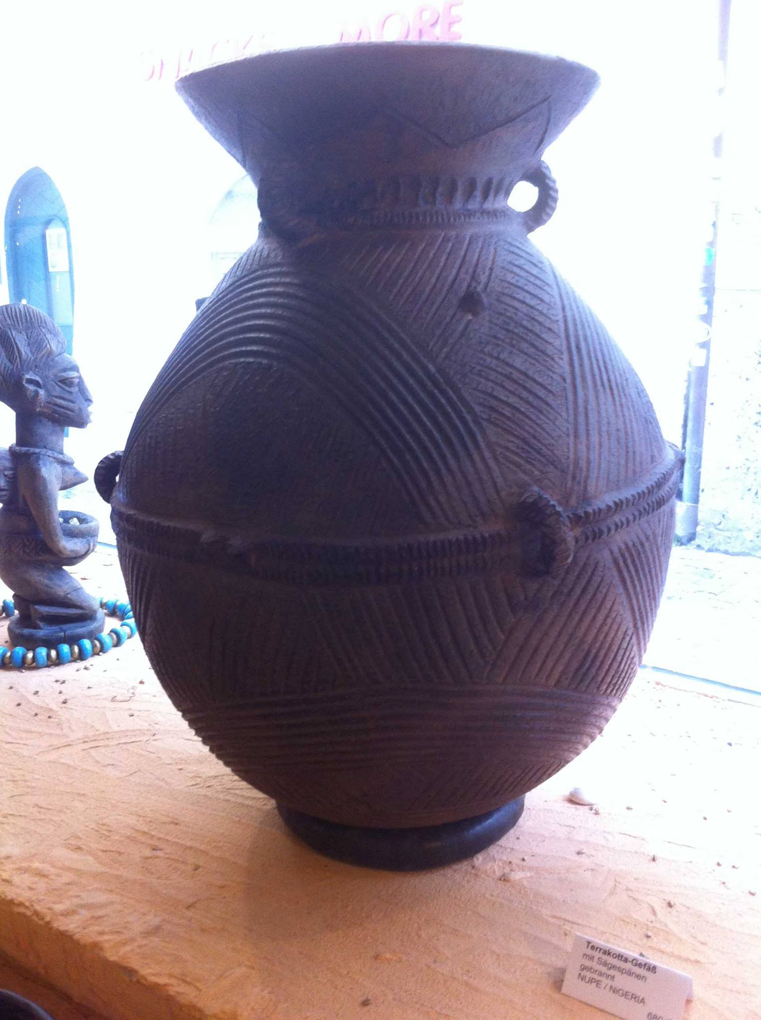 Galerie Matombo - BEAUTIFUL AND UNIQUE: An ancient Nupe...