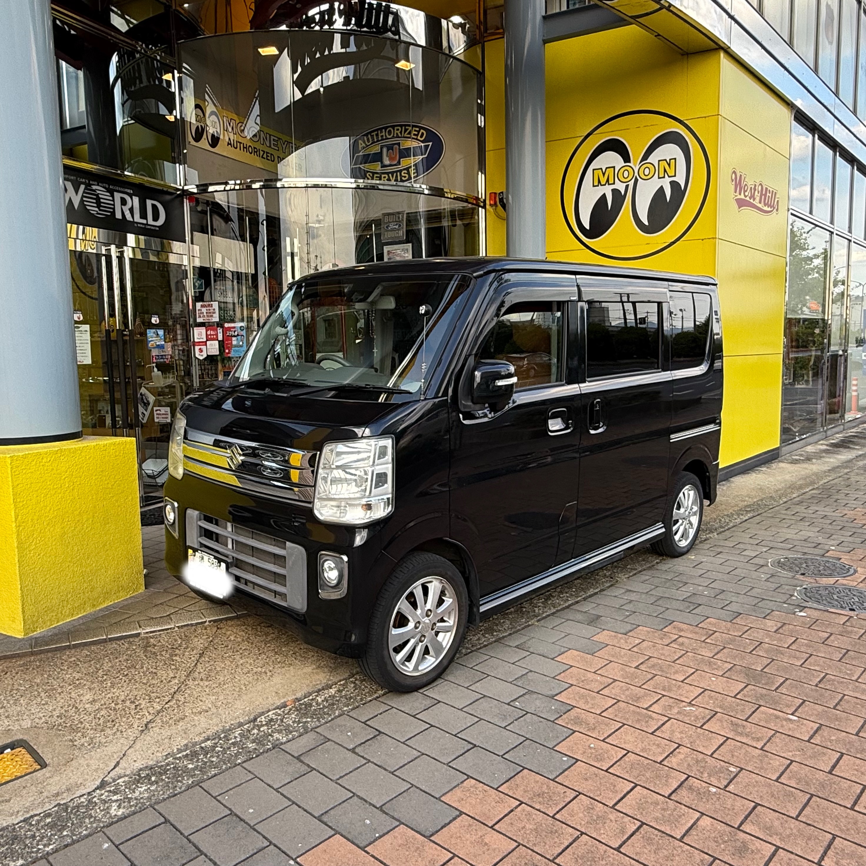 かなり久しぶりにE24キャラバンのローダウン❗️ オーナーさんは2