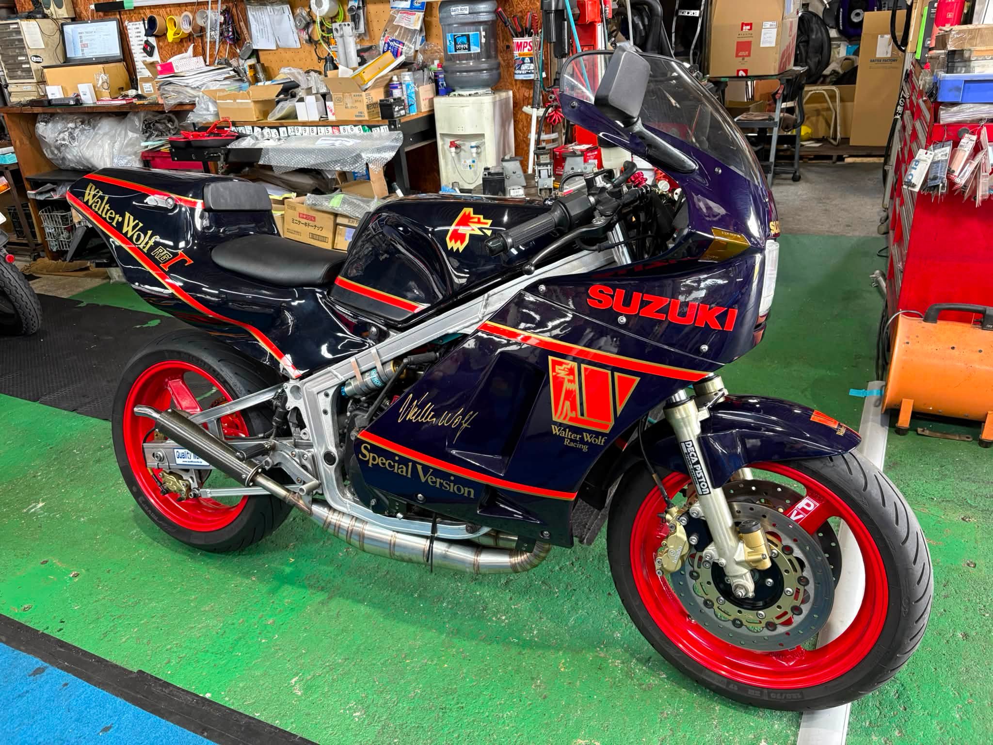 Suzuki Walter Wolf Racing (@SuzukiWalterWolfRacing) • Facebook