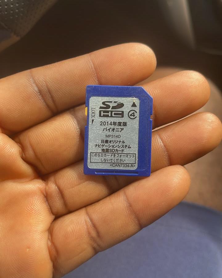 MP314D-W Nissan map sd card .
