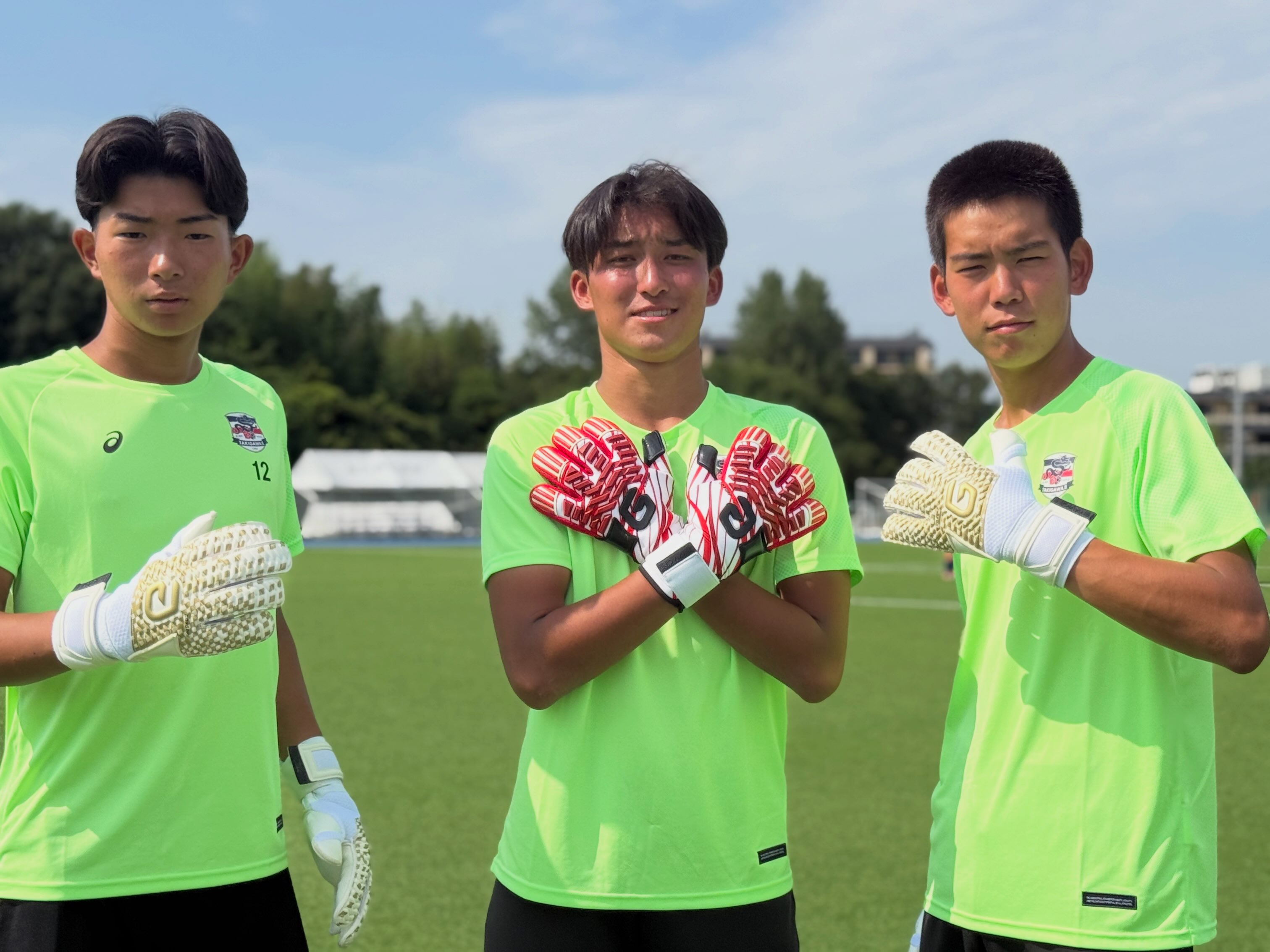 🟥 お知らせ 🟦 …⚽️ 今シーズンより、2nd team も『 ミズノ 』の