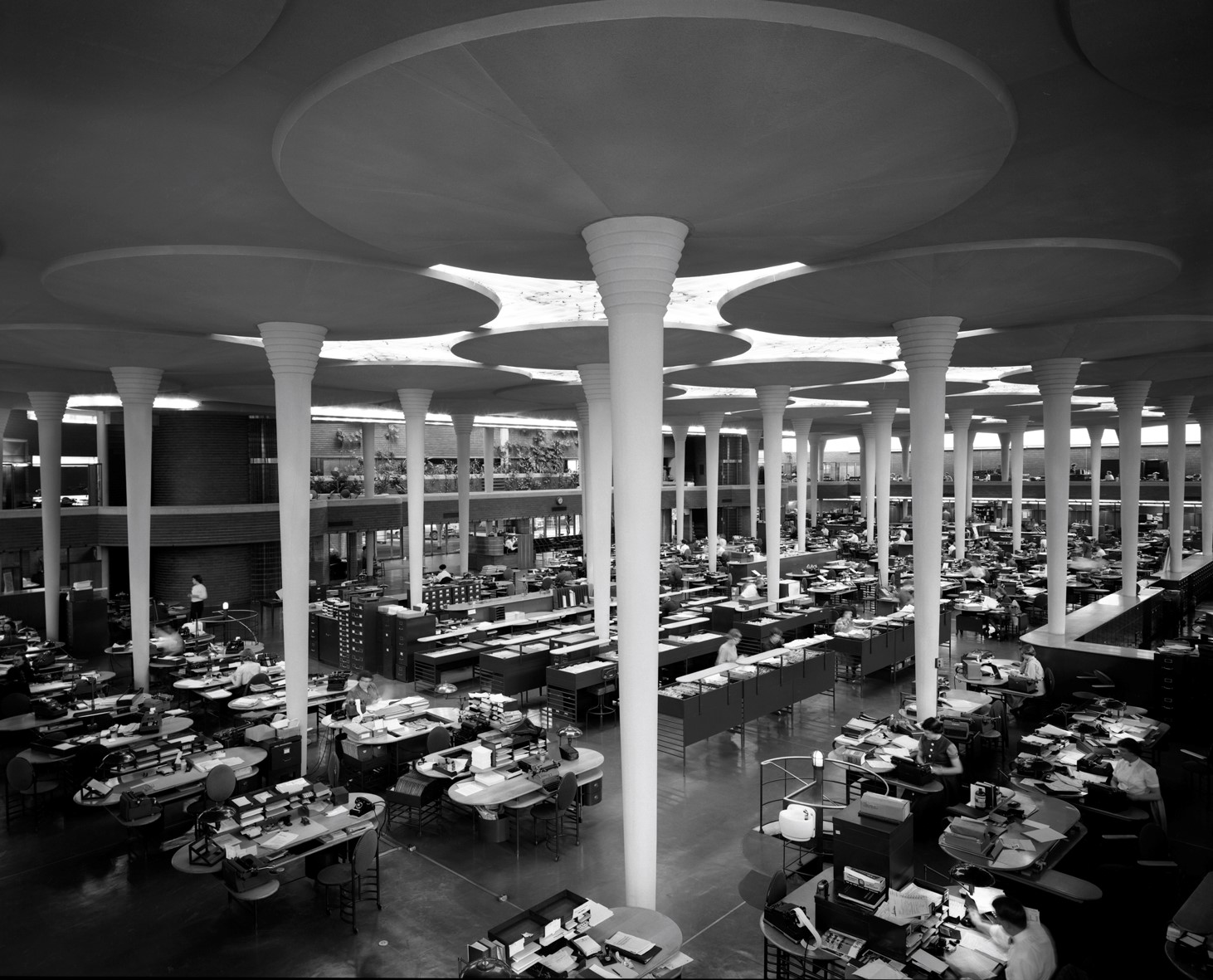Frank Lloyd Wright imagined the Great Workroom in the