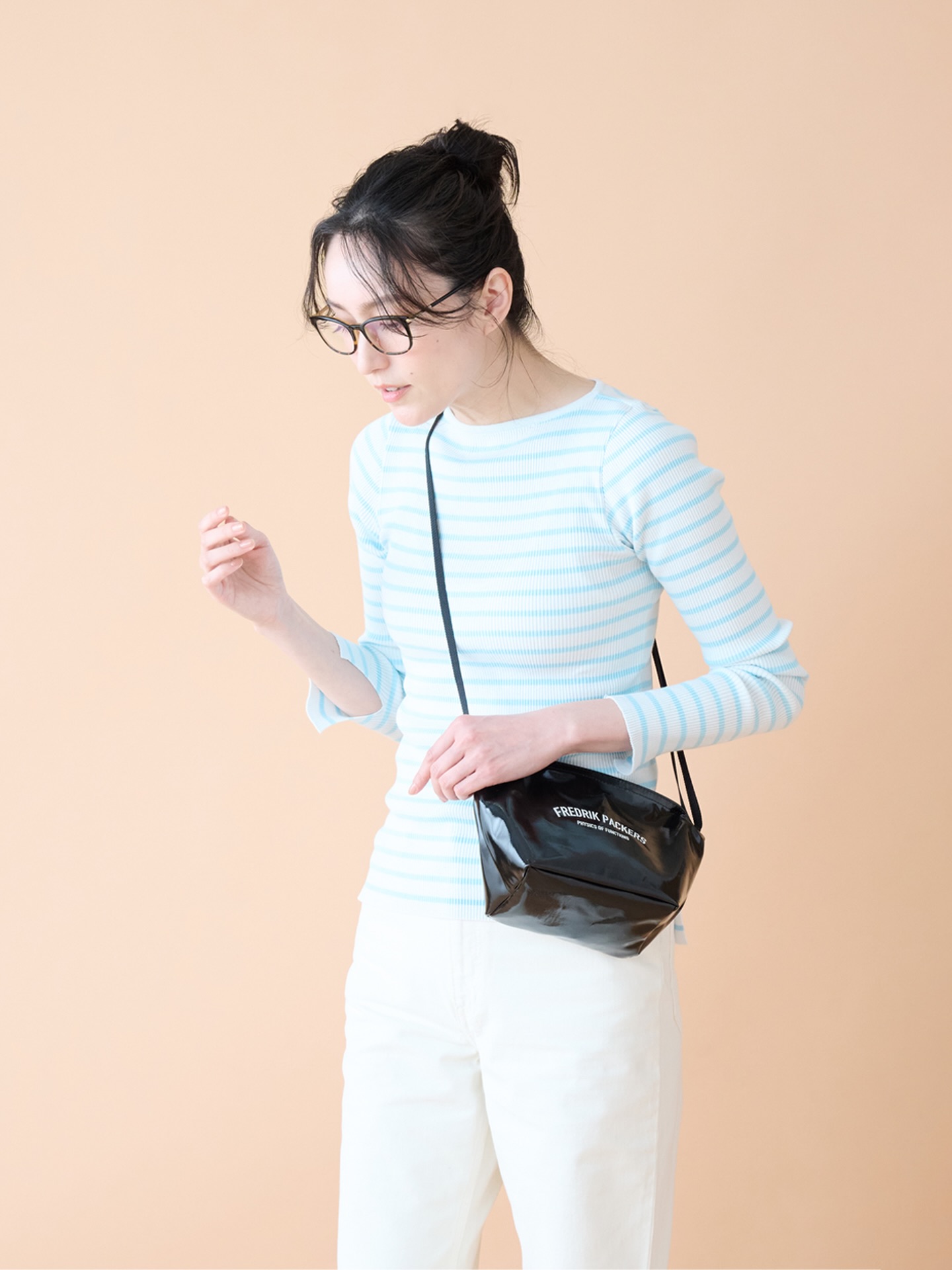 FREDRIK - TORO . Size: L Color: DARK ORANGE x BLACK Price: ¥14,800