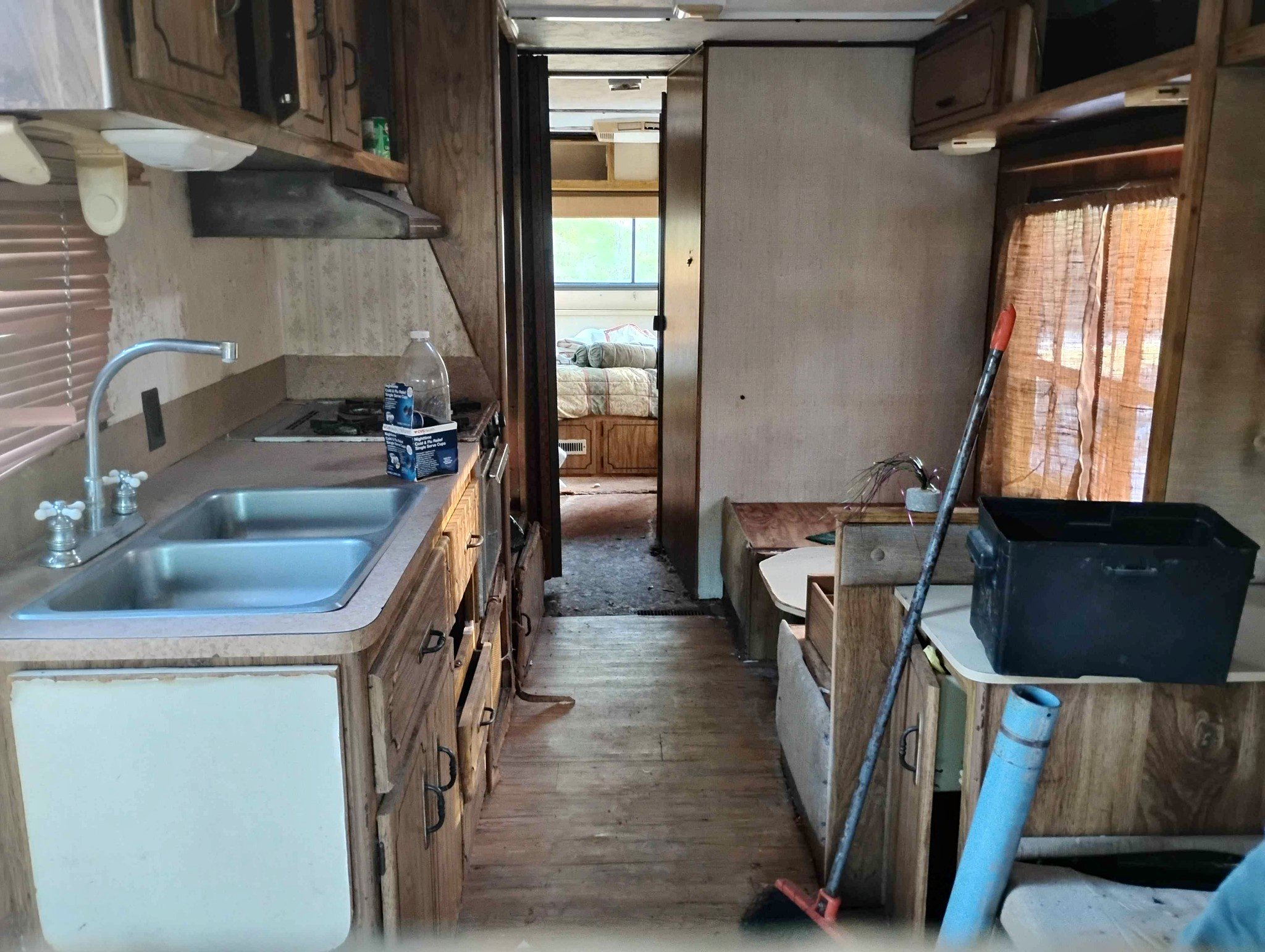Rv driveable double axle with 454 only 58k miles - RVs & Campers ...