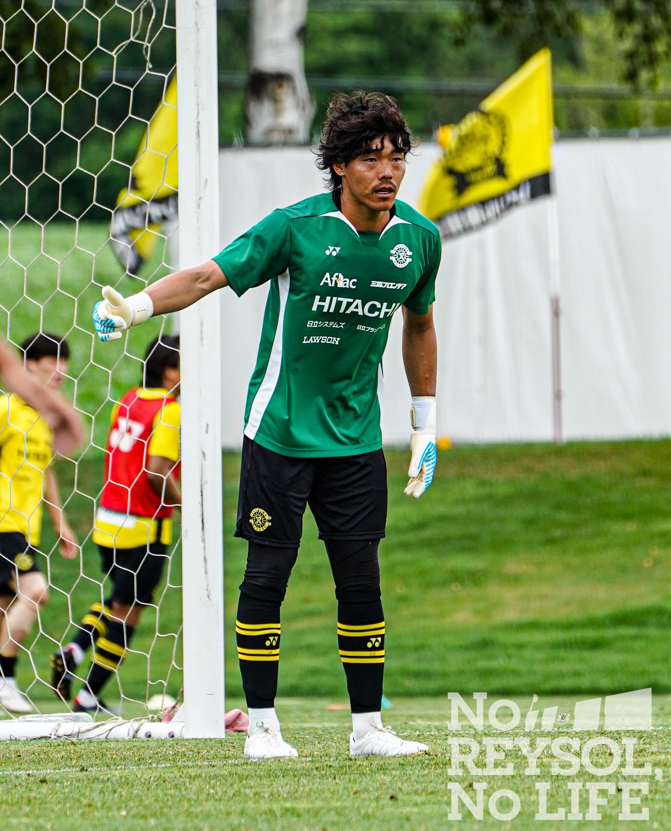柏レイソル／Hitachi - 🫡🫡 No.8 #小泉佳穂 Yoshio KOIZUMI