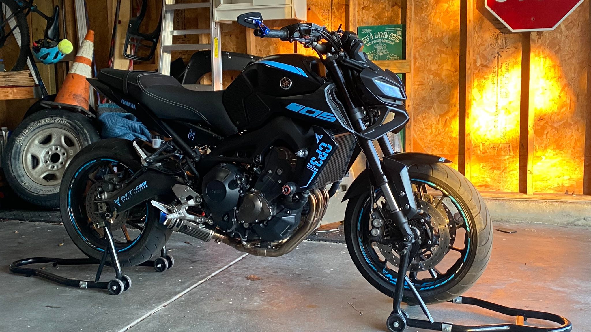 Swapping zx4rr krt edition for yamaha mt-09