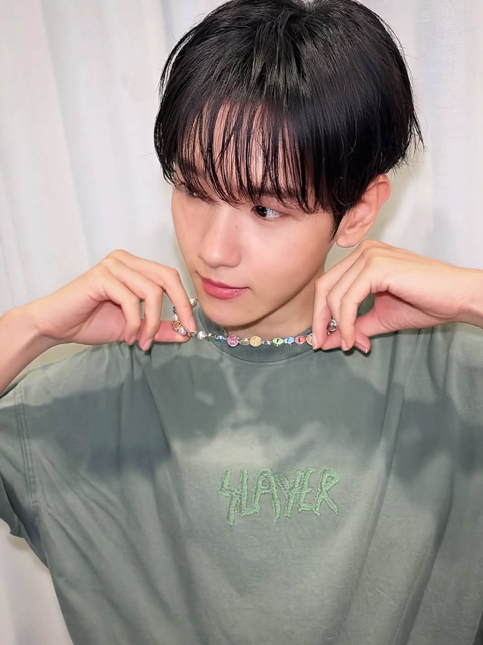 260924 Baekhyun Instagram Update: Livin' my life👊 #백현 #BAEKHYUN