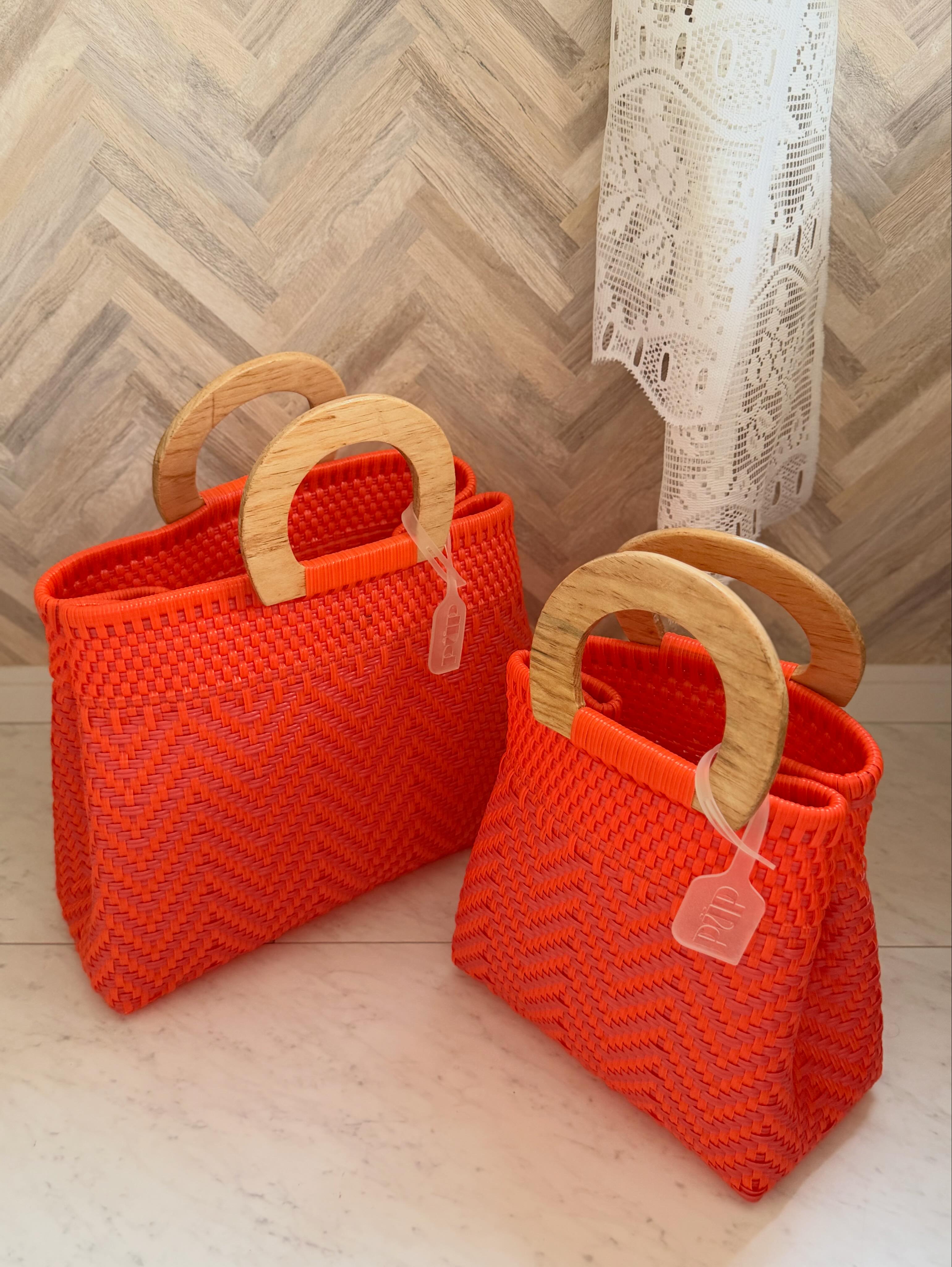 フランス??から入荷しました。 100%リサイクルの プラスチックバッグ 
