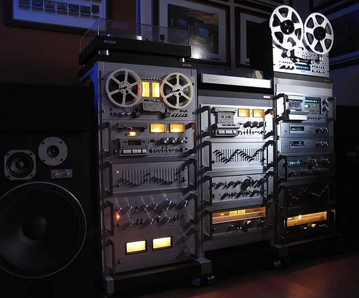 SANYO Presence 7 and 5