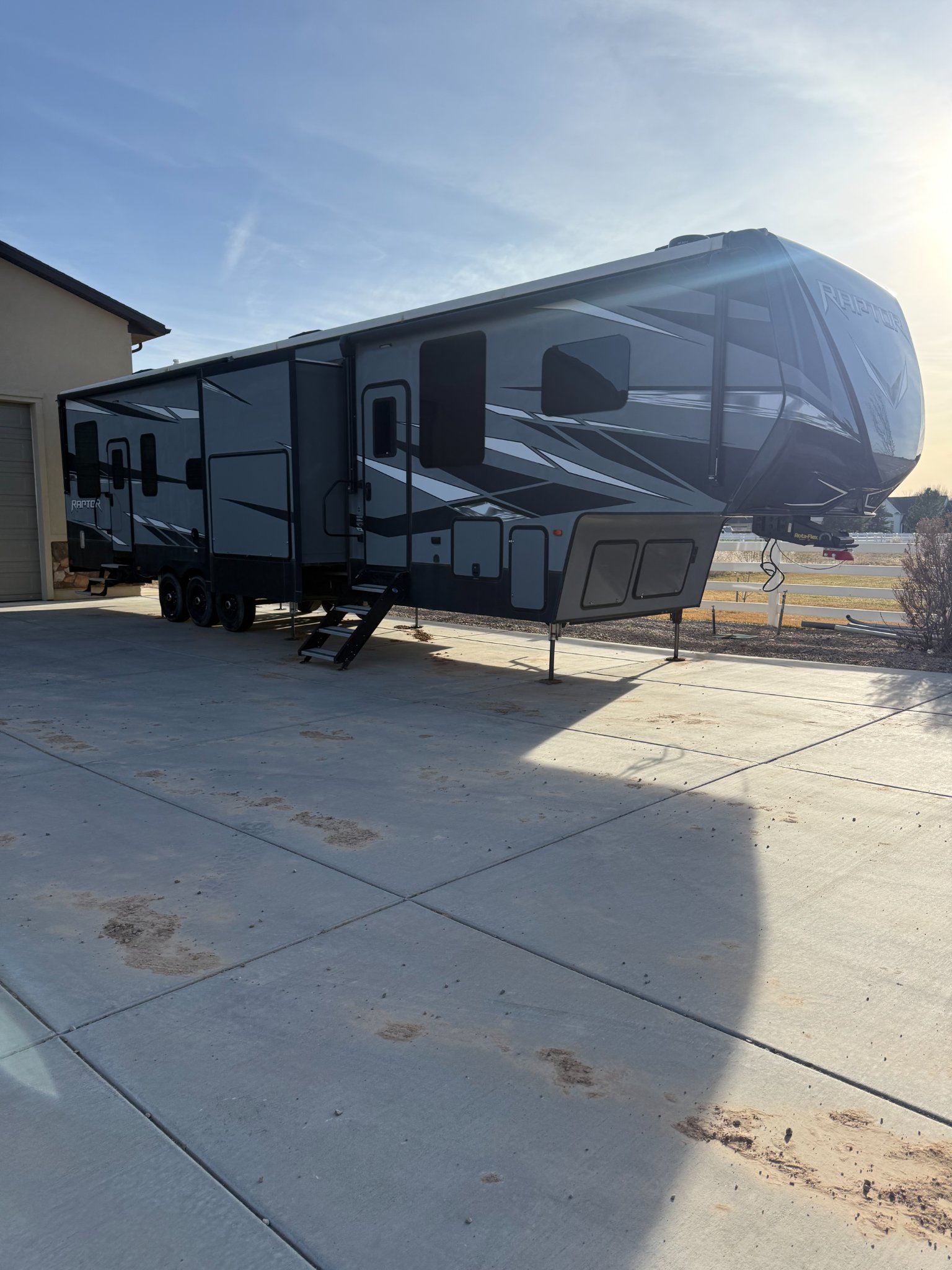 2021 Keystone raptor toy hauler series m-423 - RVs & Campers - Enoch ...