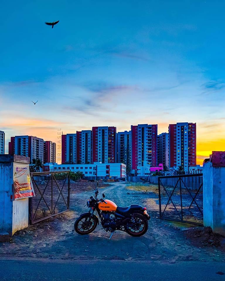 Ashtavakra - The #RoyalEnfield #ThunderbirdX features a bold new look ...