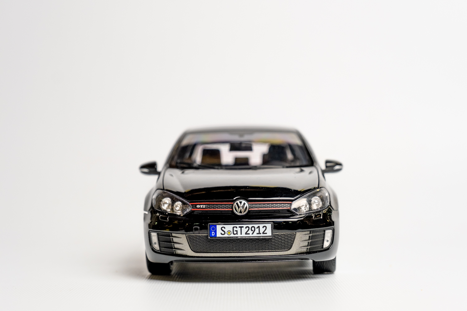 Volkswagen Golf GTI executive edition model kit