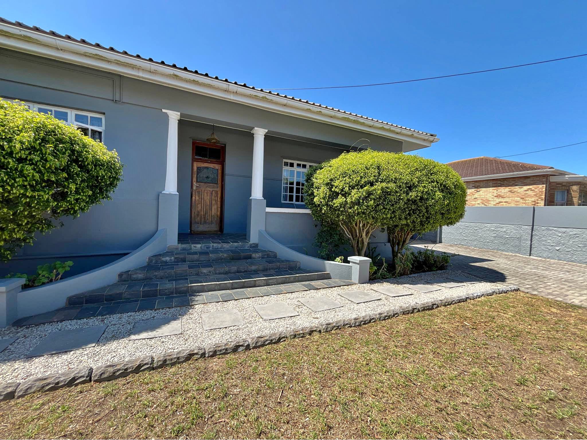 NEWTON PARK HOME FOR SALE - Property For Sale - Port Elizabeth, Eastern ...