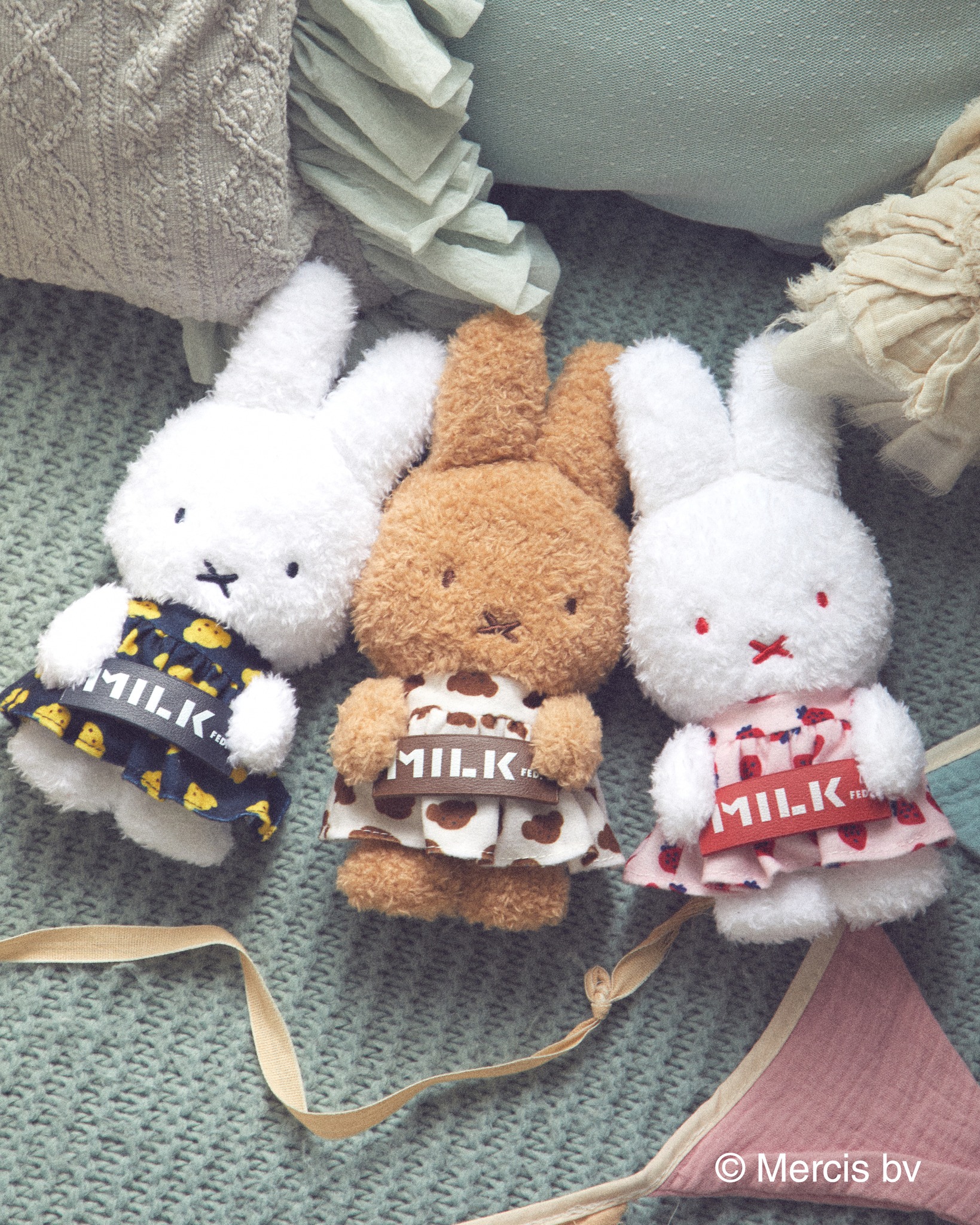 ゆきのひの うさこちゃん」のぬいぐるみがリニューアルして発売され