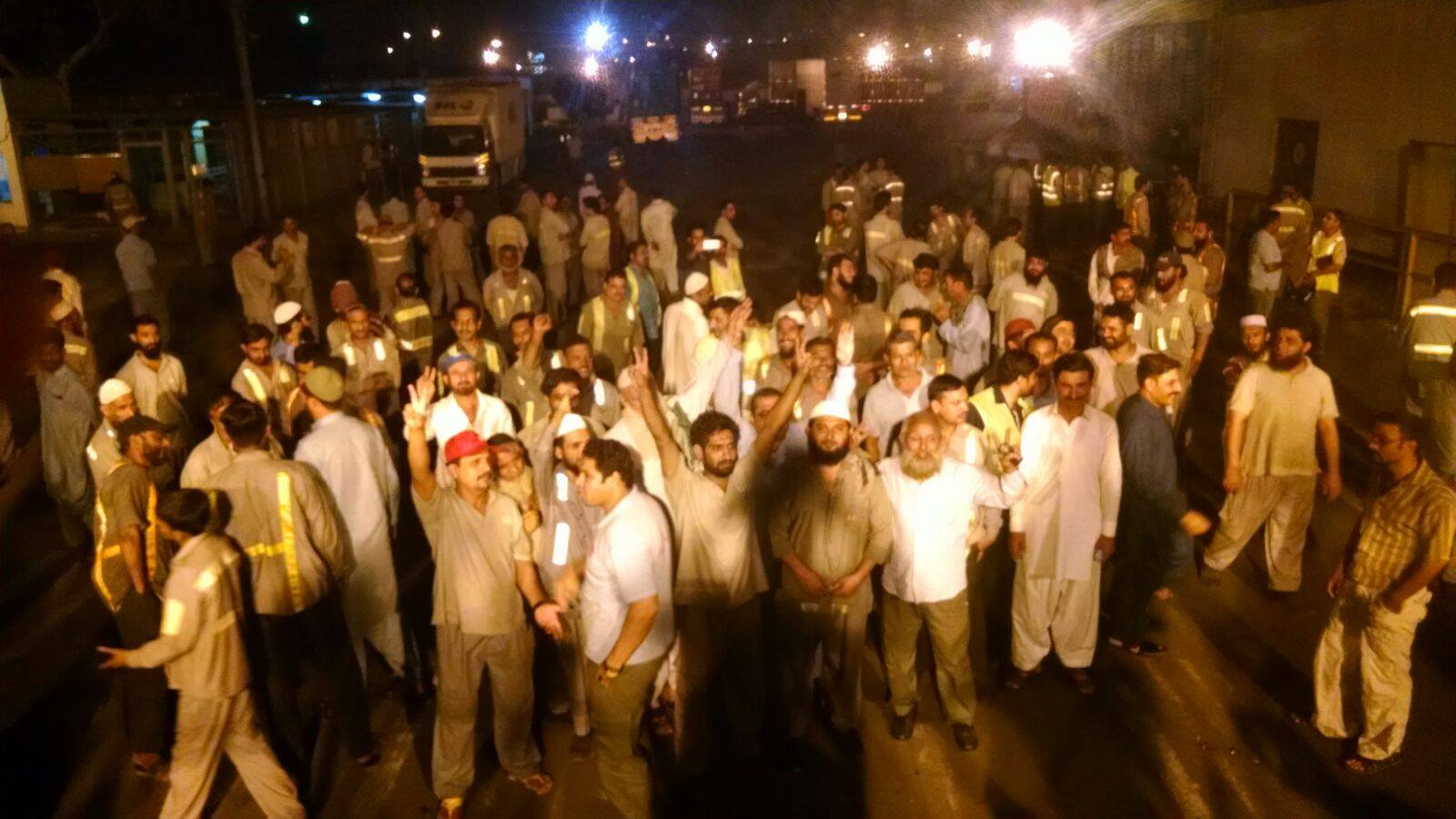 Protest At Shell Pakistan LOBP, Keamari happening now by Insaf Shell ...