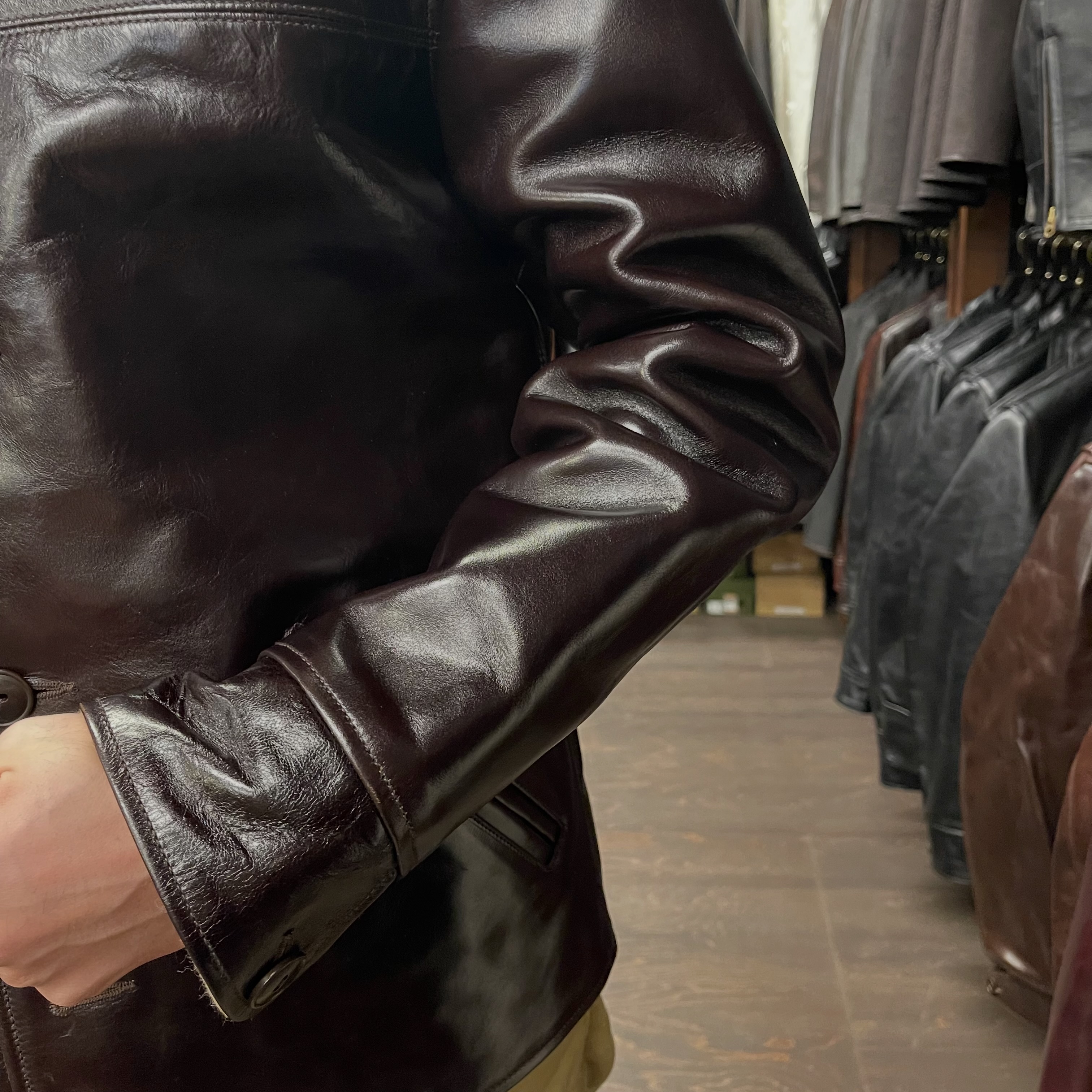 大江洋服店さん、新作のモールスキン、コサックジャケットを引っさげご