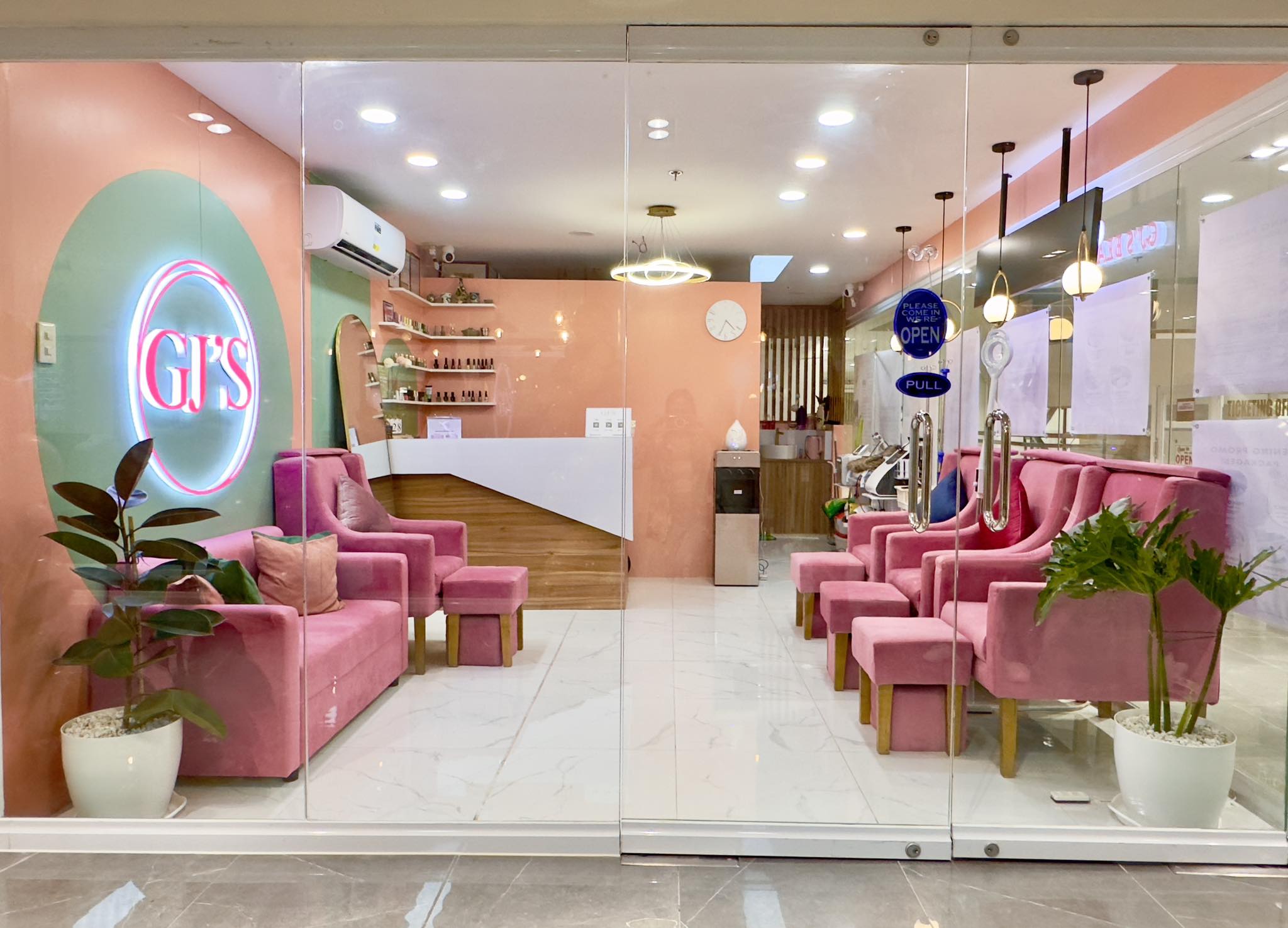GJ’S Beauty Lounge